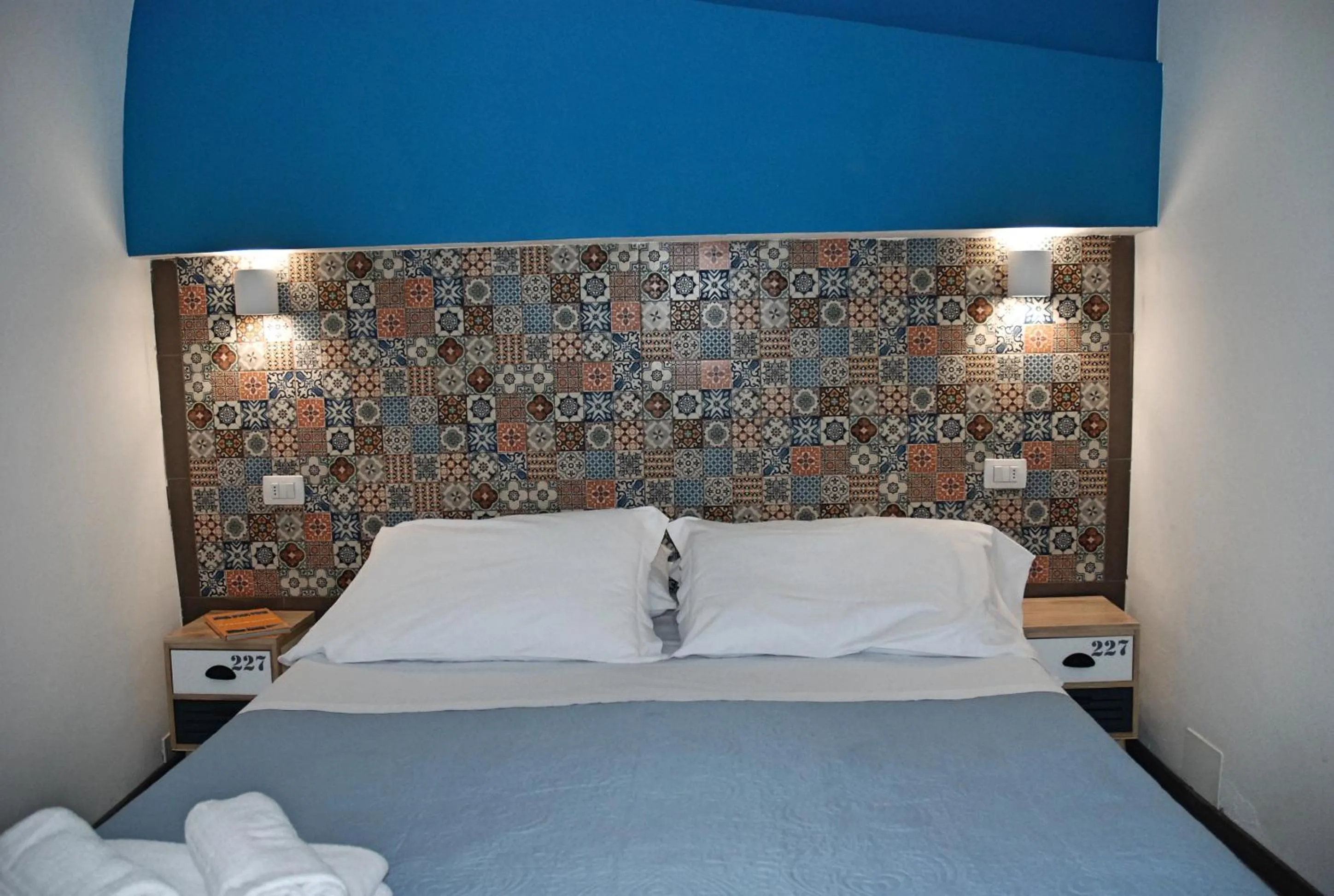 Decorative detail, Bed in B&B Dimora San Vincenzo