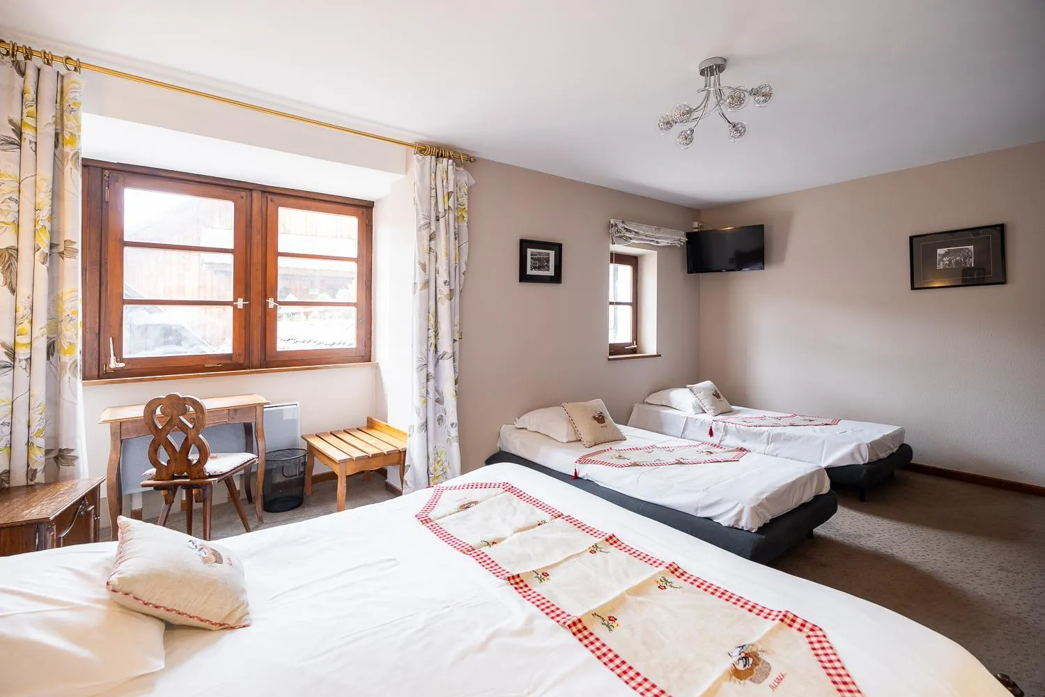 Bed in Hôtel Berceau Du Vigneron