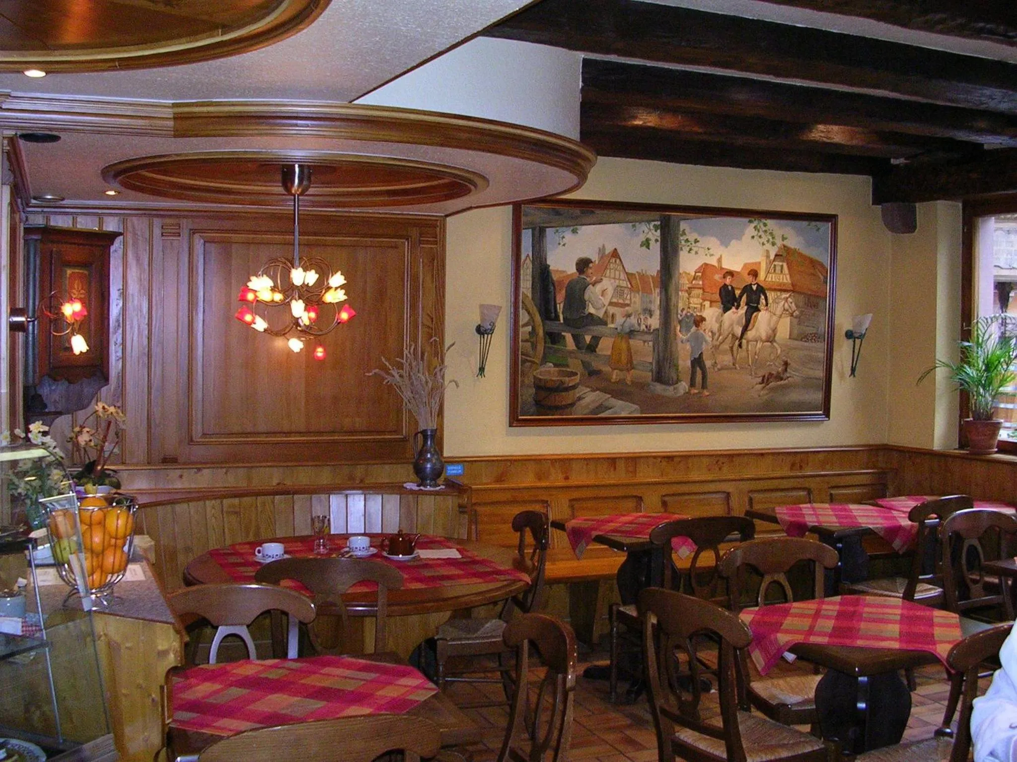 Restaurant/places to eat in Logis Hôtel De La Cloche