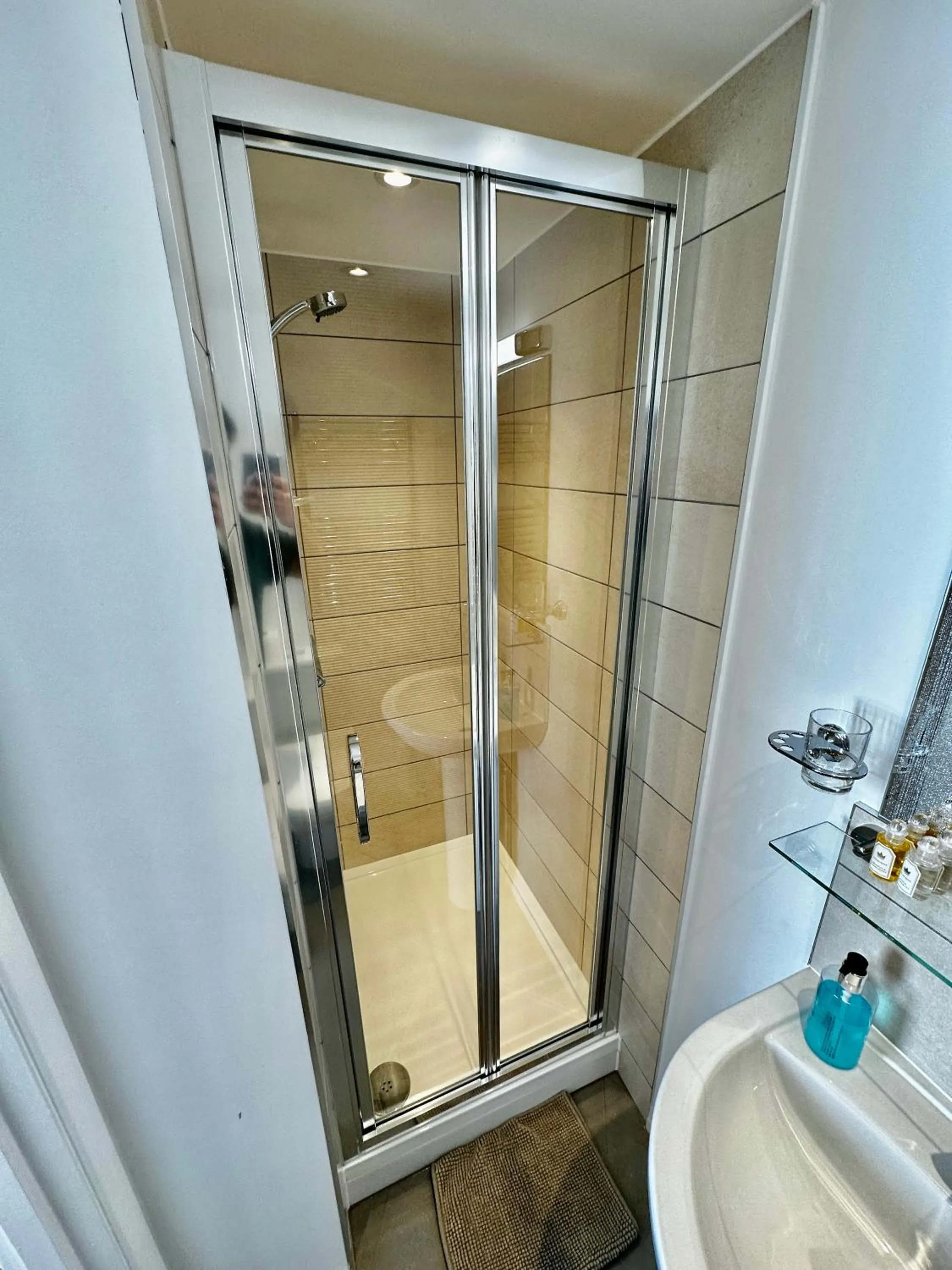 Shower in Andorra Guest Accommodation