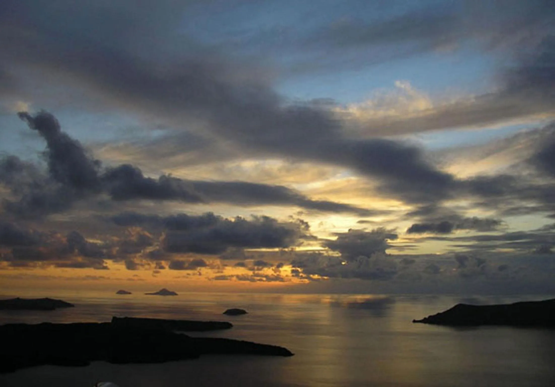 Area and facilities in Irida - Santorini