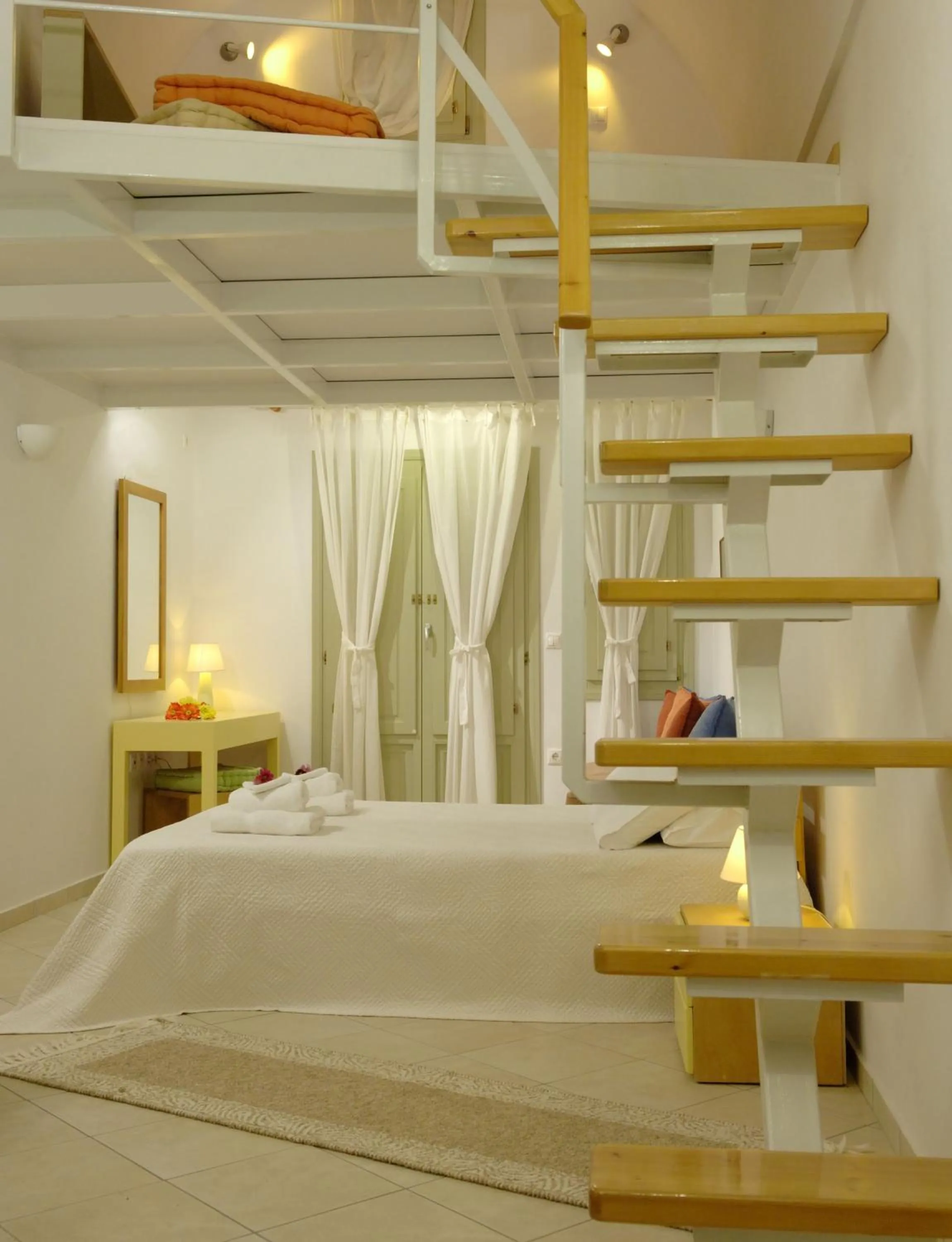 Photo of the whole room, Bed in Irida - Santorini