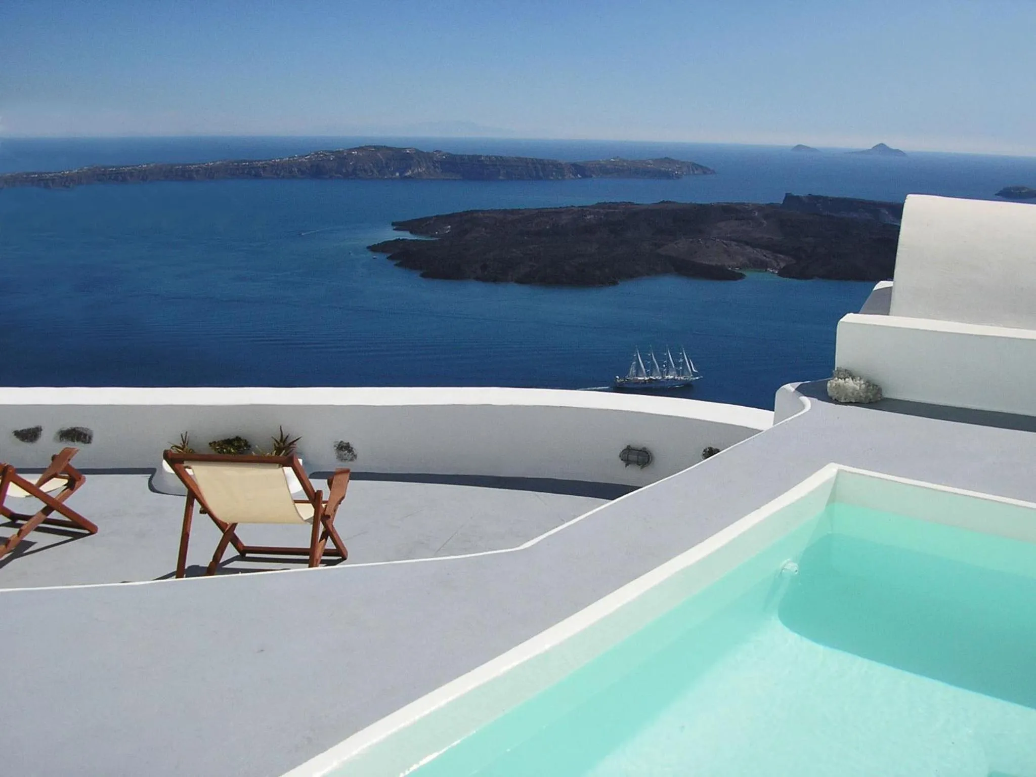 Facade/entrance in Irida - Santorini