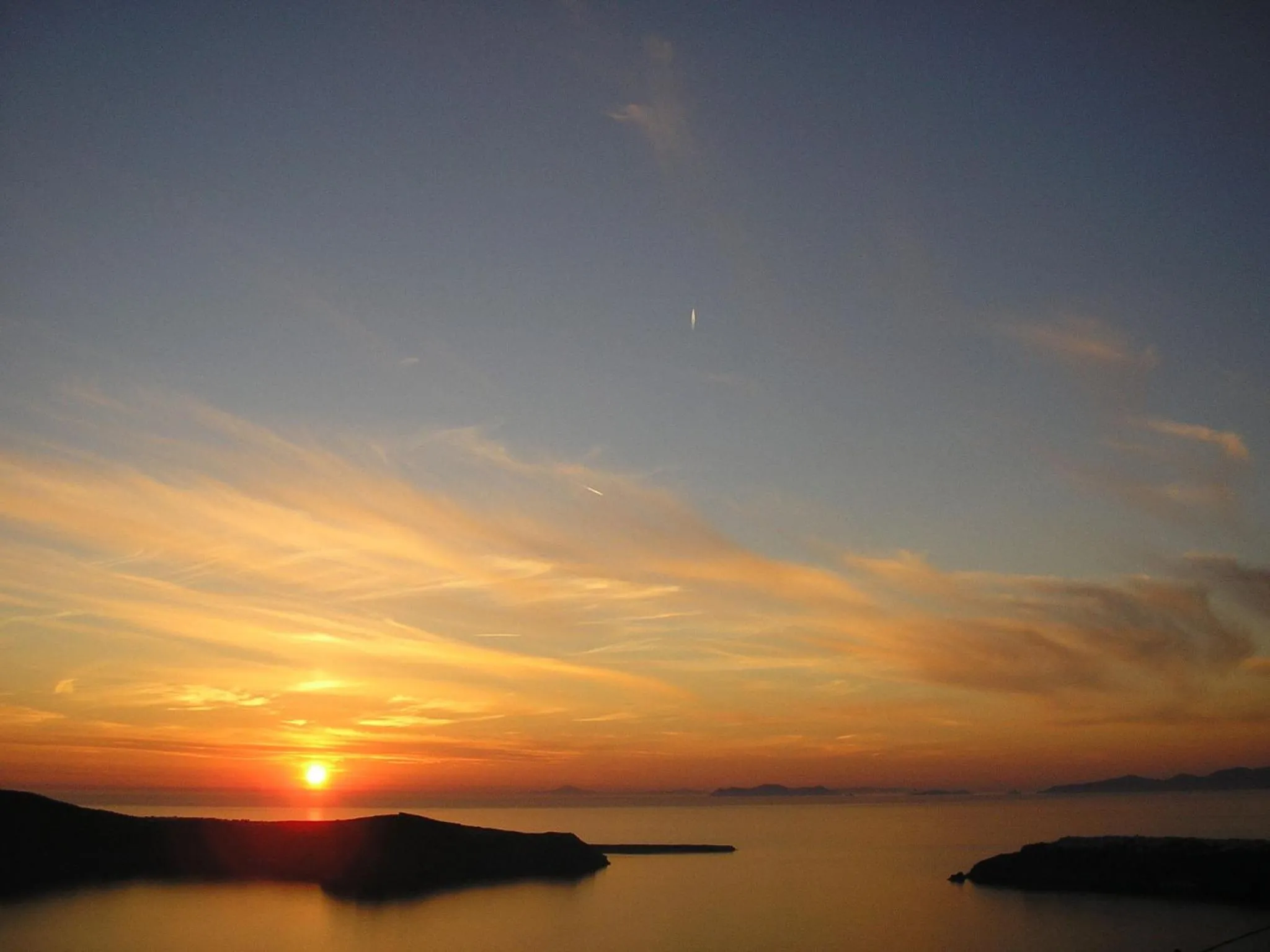 Area and facilities in Irida - Santorini