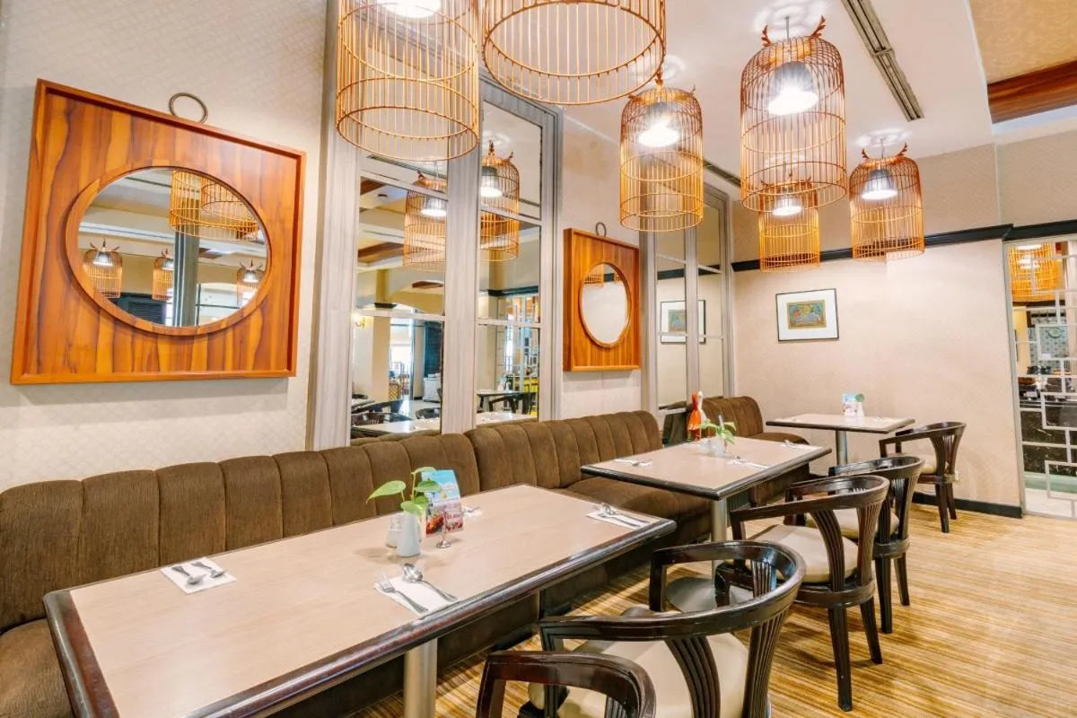 Restaurant/places to eat in Grand Diamond Hotel Yogyakarta