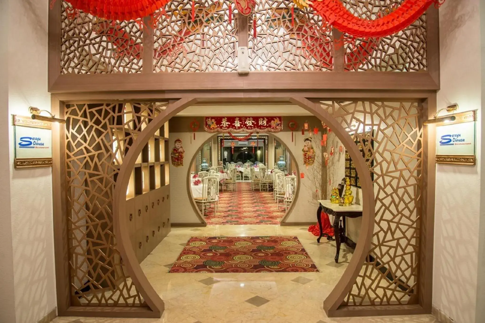 Restaurant/places to eat in Grand Diamond Hotel Yogyakarta Restaurant/places to eat in Grand Diamond Hotel Yogyakarta