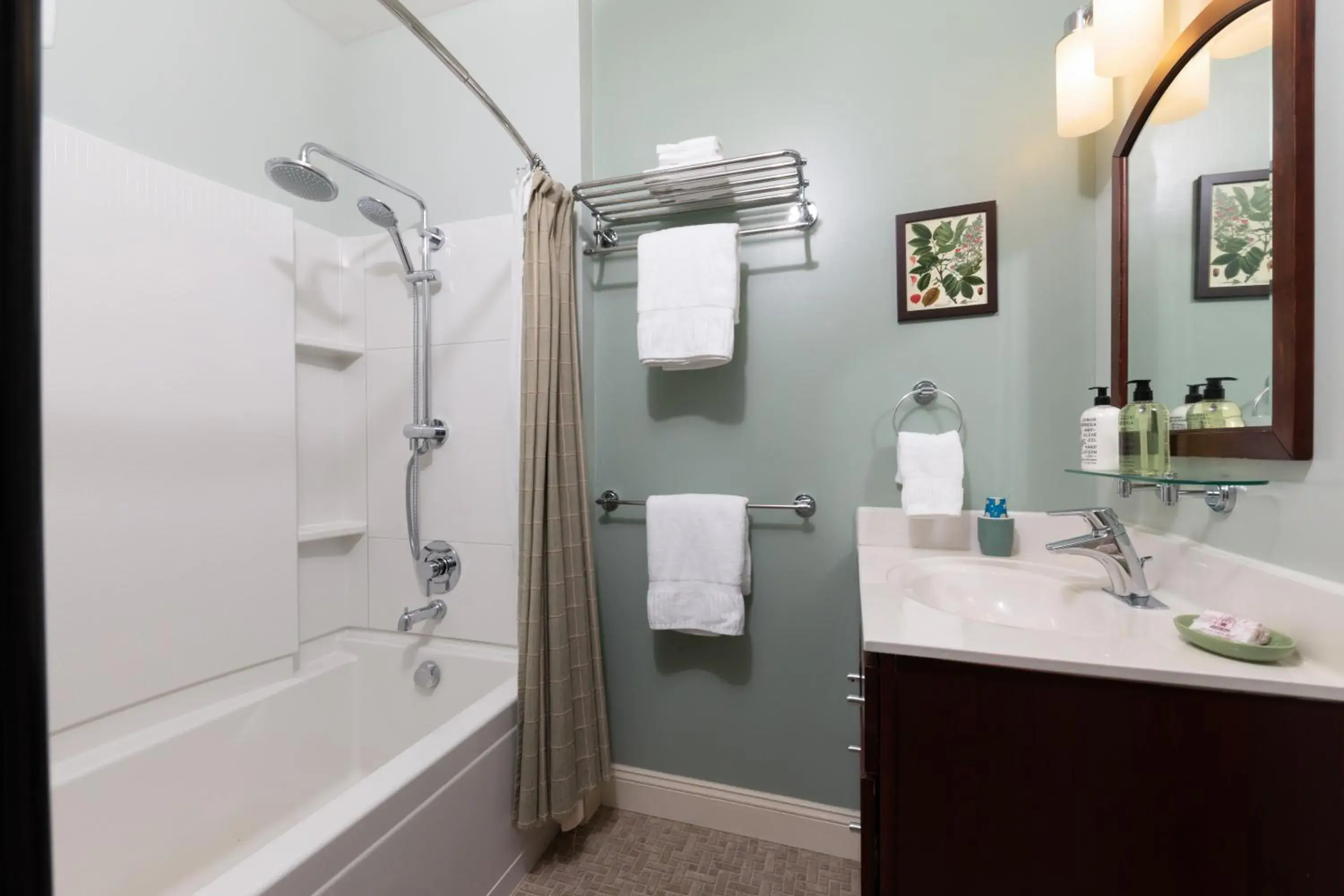 Bailey in Carlisle House Bed and Breakfast Bailey in Carlisle House Bed and Breakfast