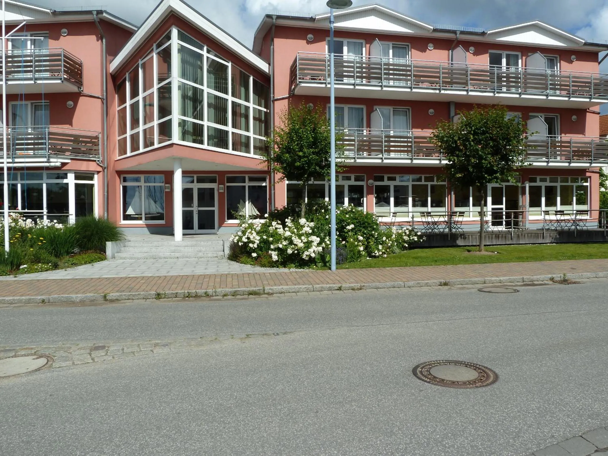 Facade/entrance in Hotel Goor und Apartmenthaus