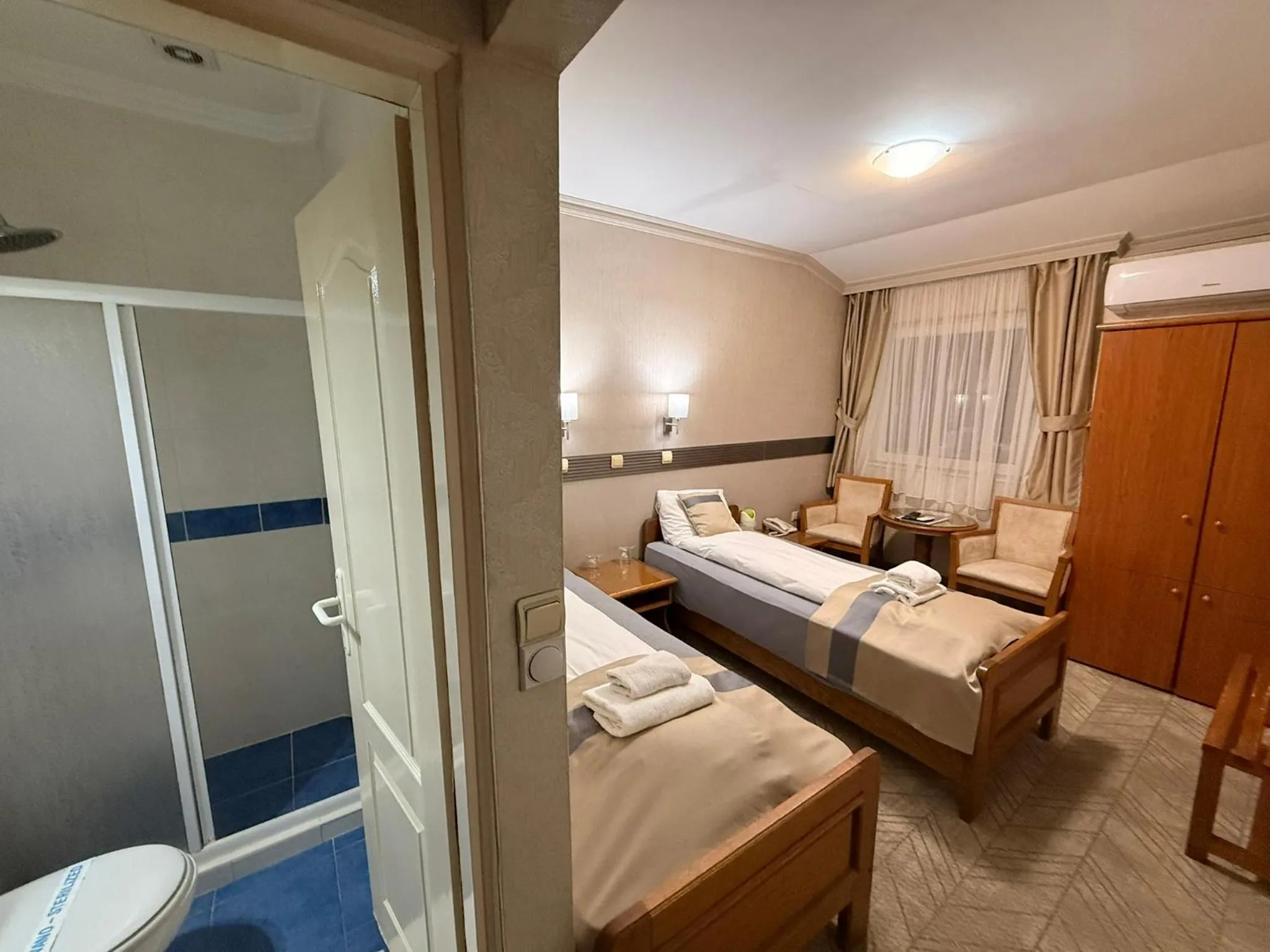 Photo of the whole room, Bed in Garni Hotel Lav