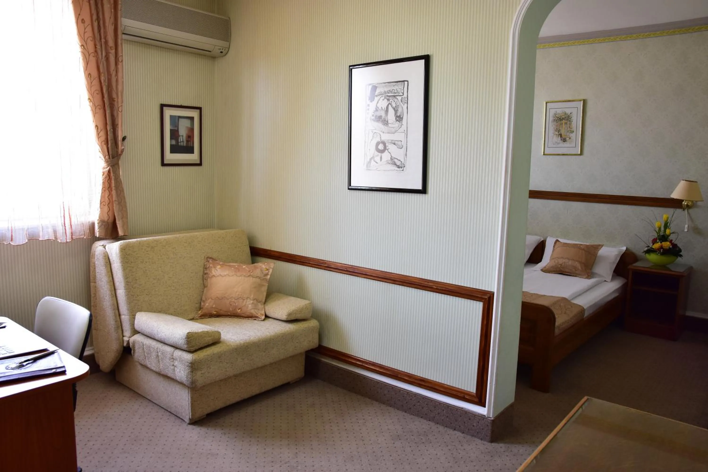 Bed in Garni Hotel Lav