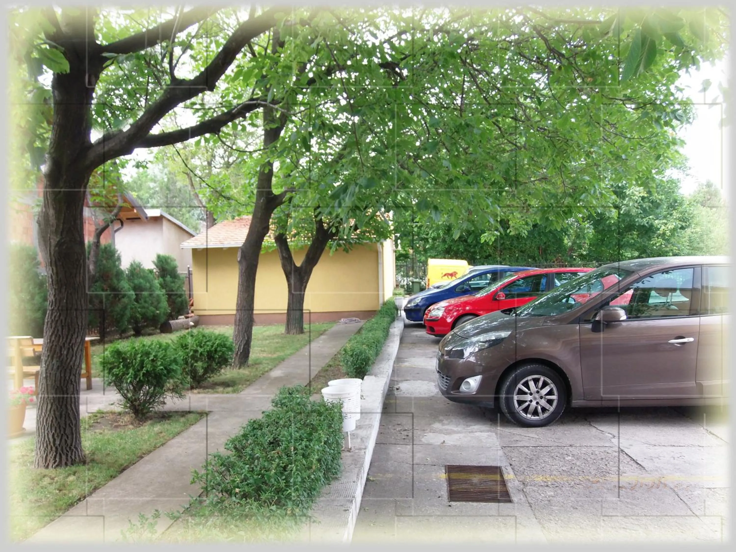 Facade/entrance in Garni Hotel Lav