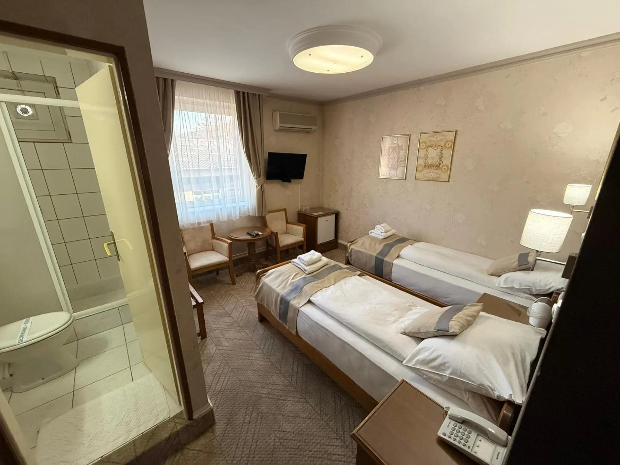 Photo of the whole room, Bed in Garni Hotel Lav