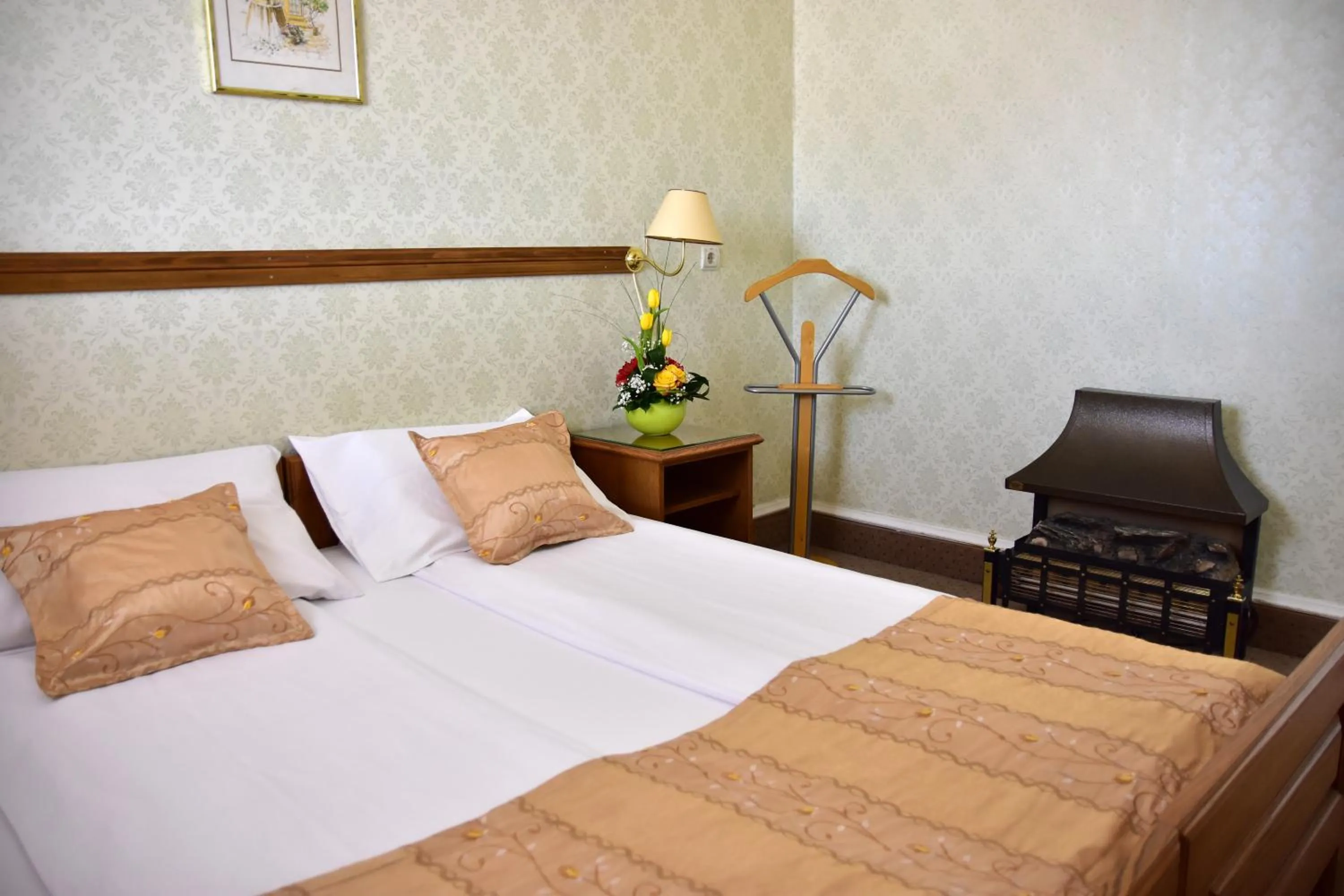 Bed in Garni Hotel Lav