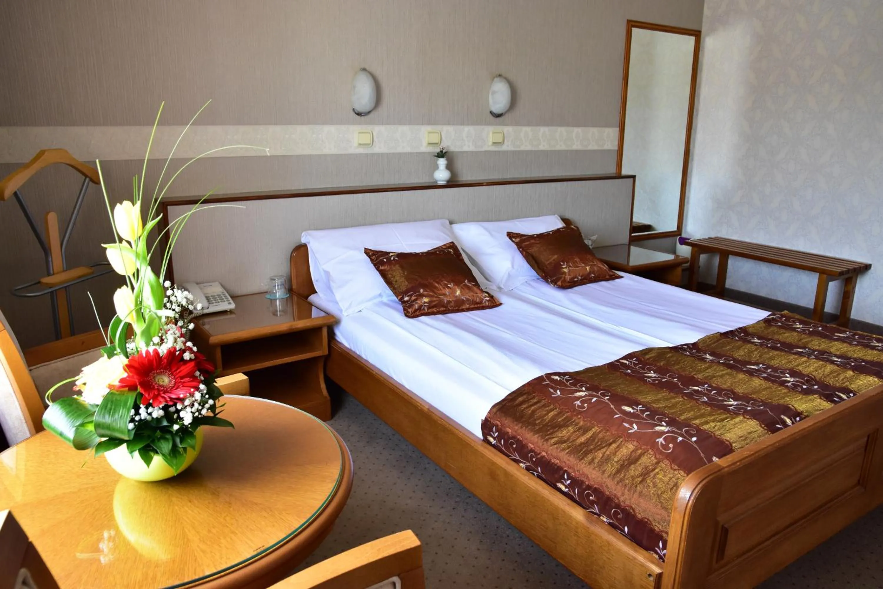 Bed in Garni Hotel Lav