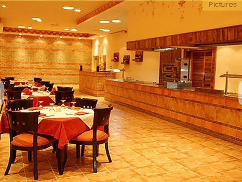 Restaurant/places to eat in Sahara Douz Restaurant/places to eat in Sahara Douz