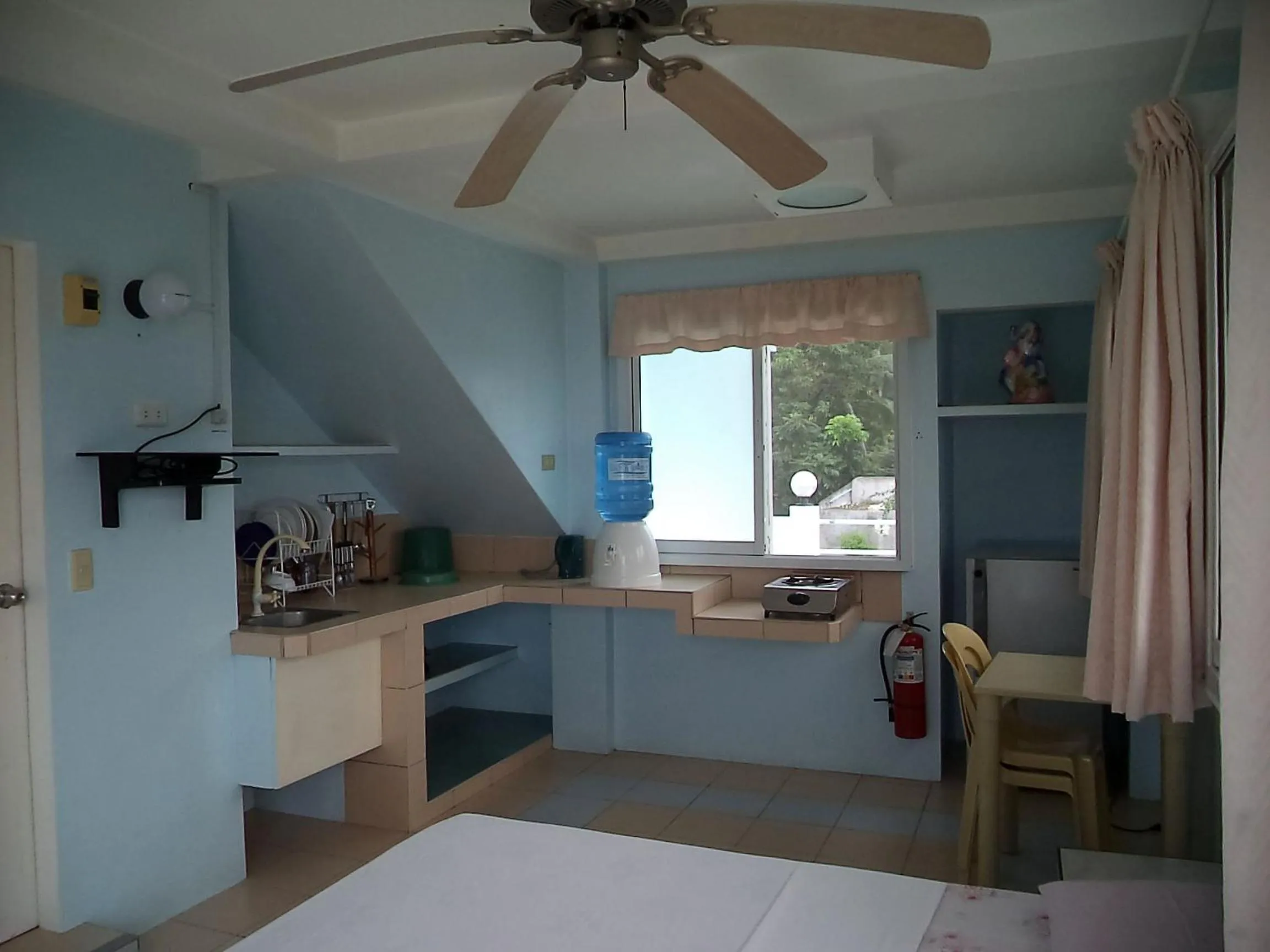 Kitchen or kitchenette in High Steps Pension