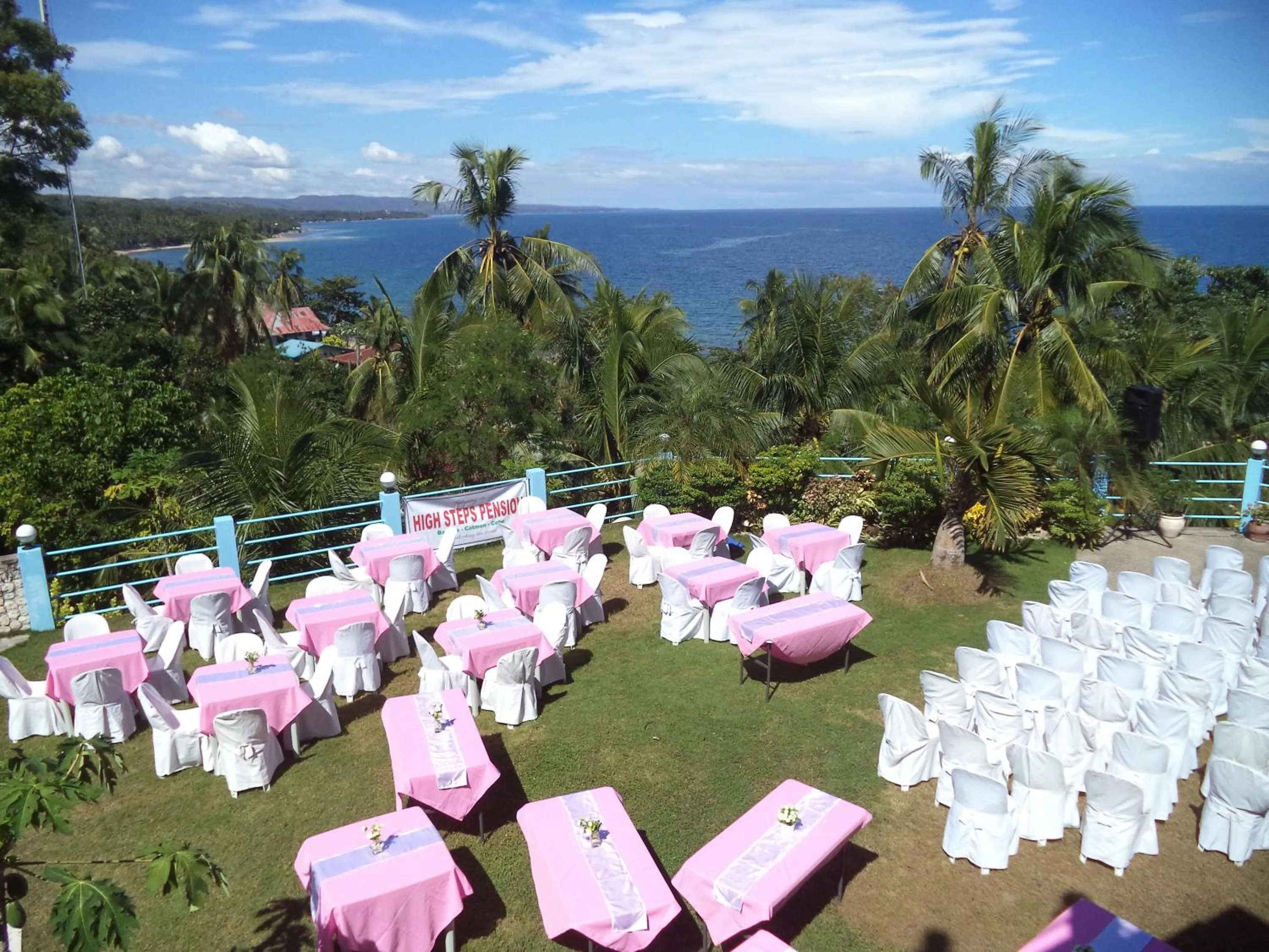 Banquet/Function facilities in High Steps Pension