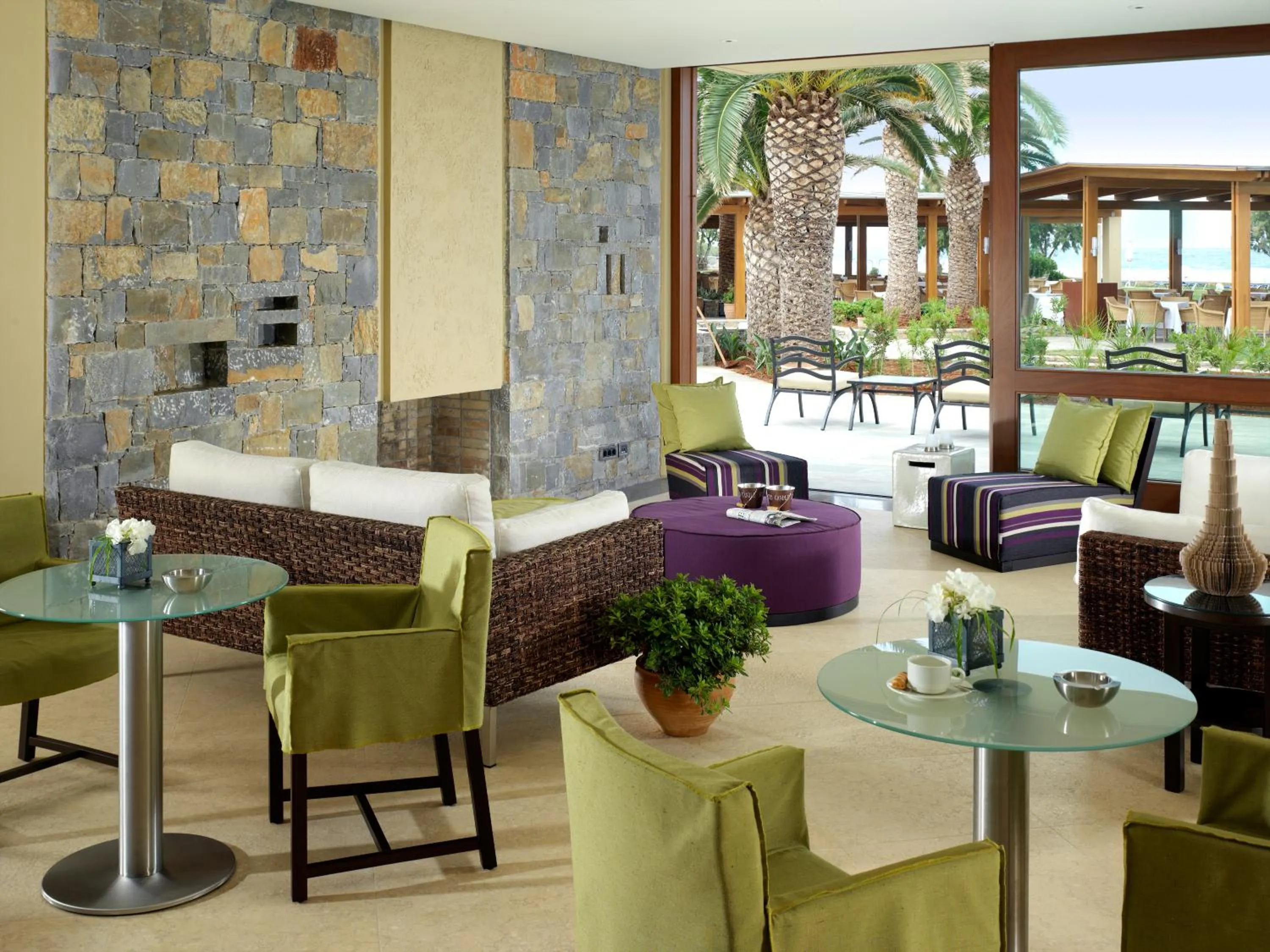 Lounge or bar in Kernos Beach Hotel & Bungalows