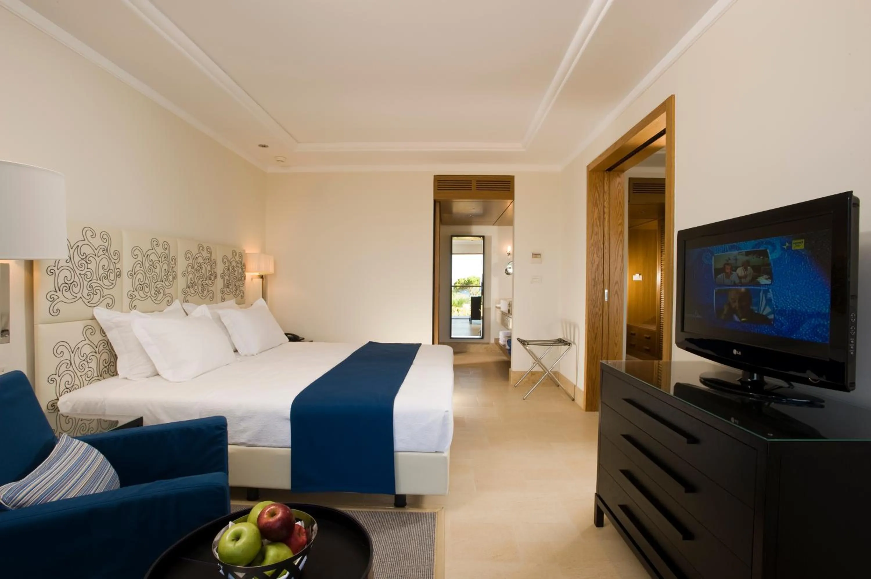 Bed in Kernos Beach Hotel & Bungalows