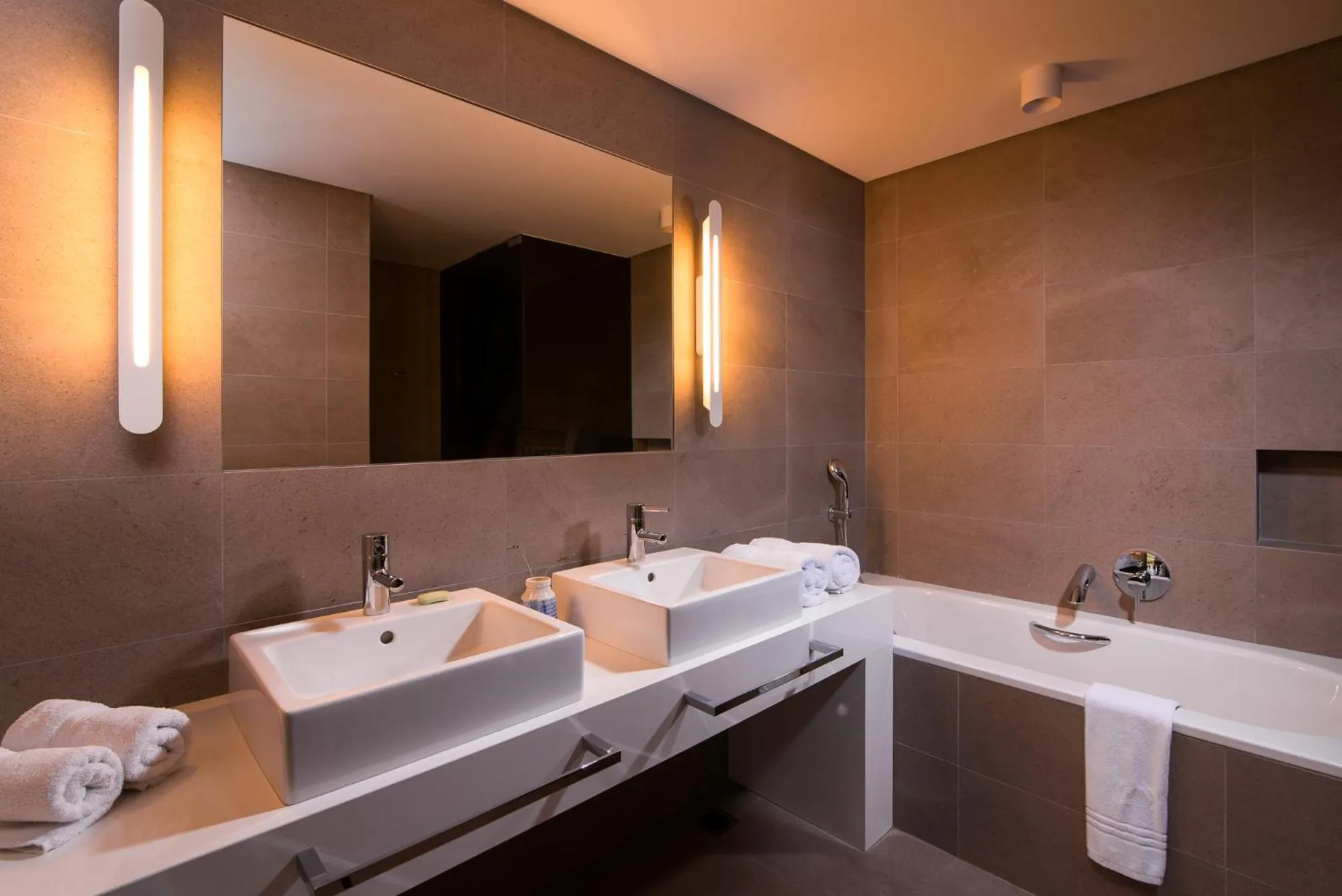 Bathroom in Kernos Beach Hotel & Bungalows