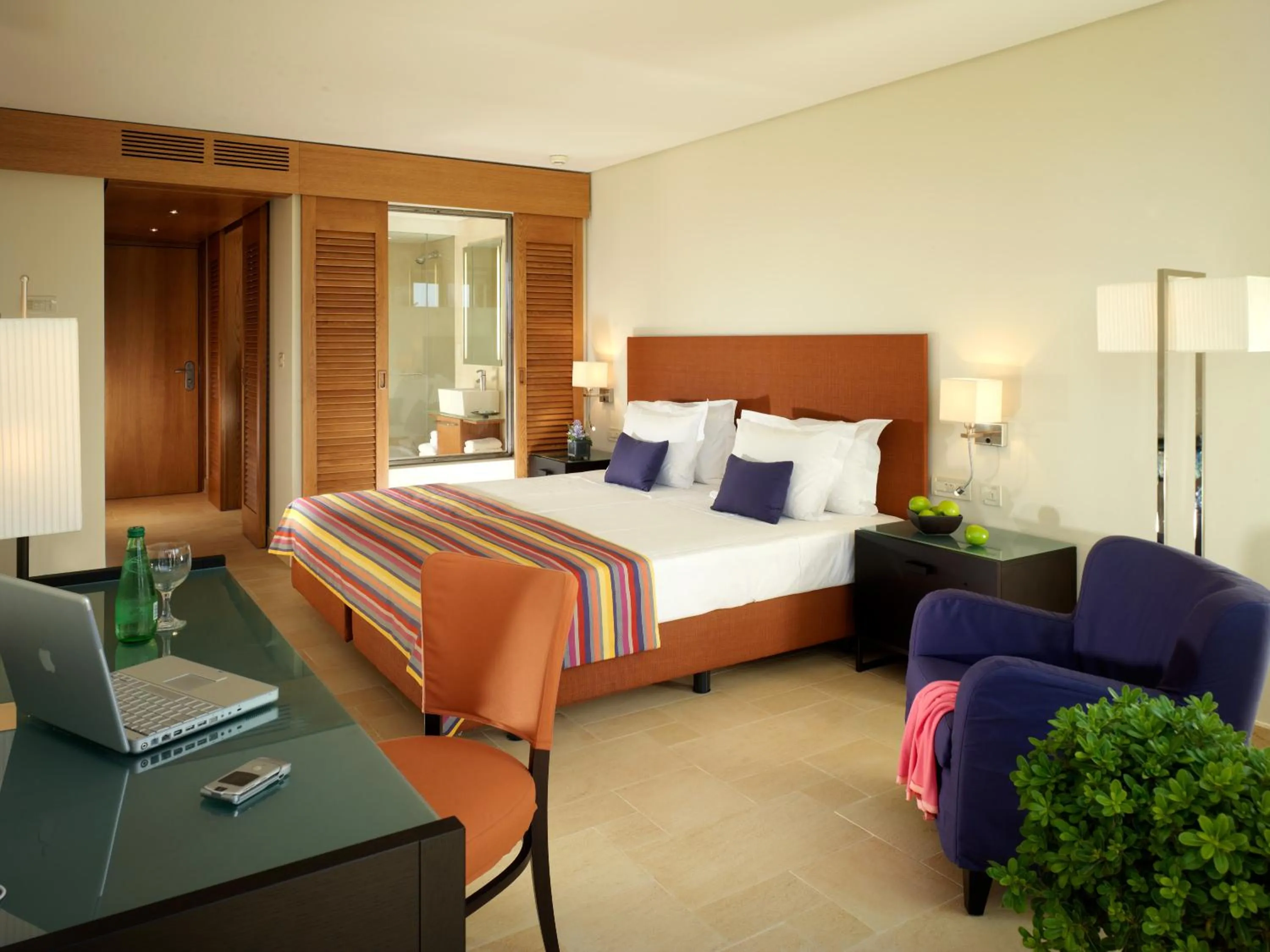 Bed in Kernos Beach Hotel & Bungalows