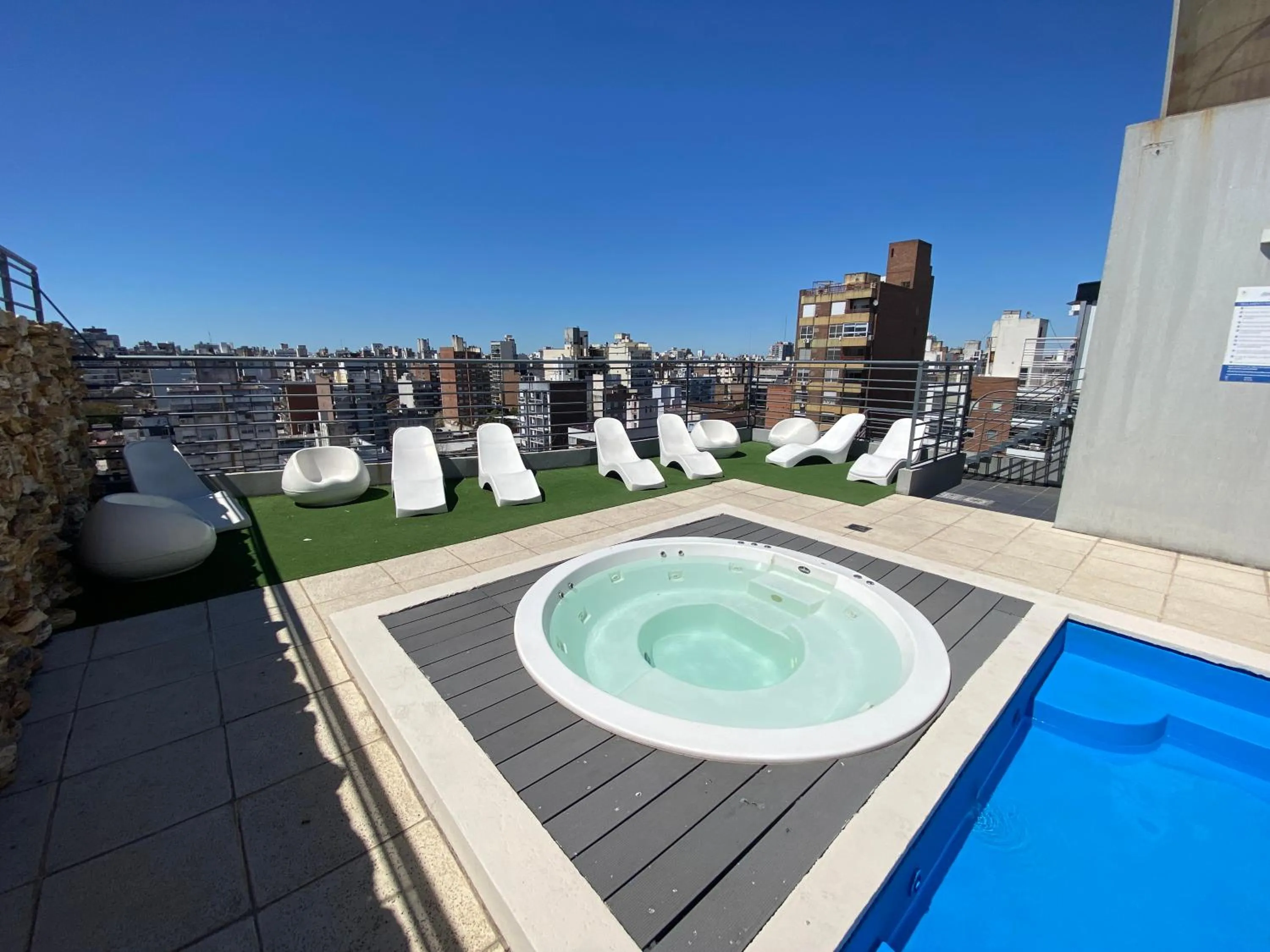 Hot Tub in Hotel Howard Johnson Rosario