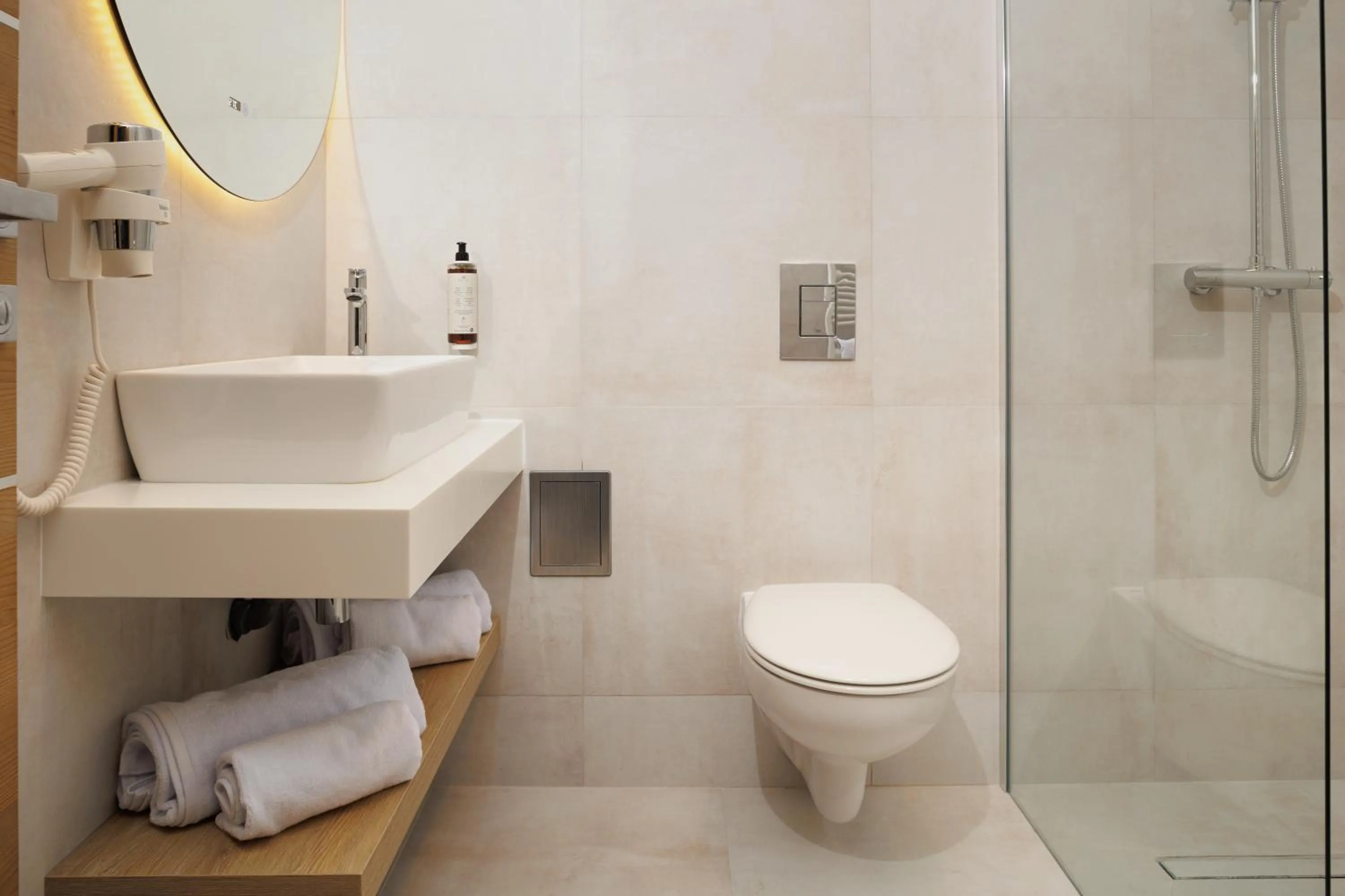 Bathroom in Hotel Regal