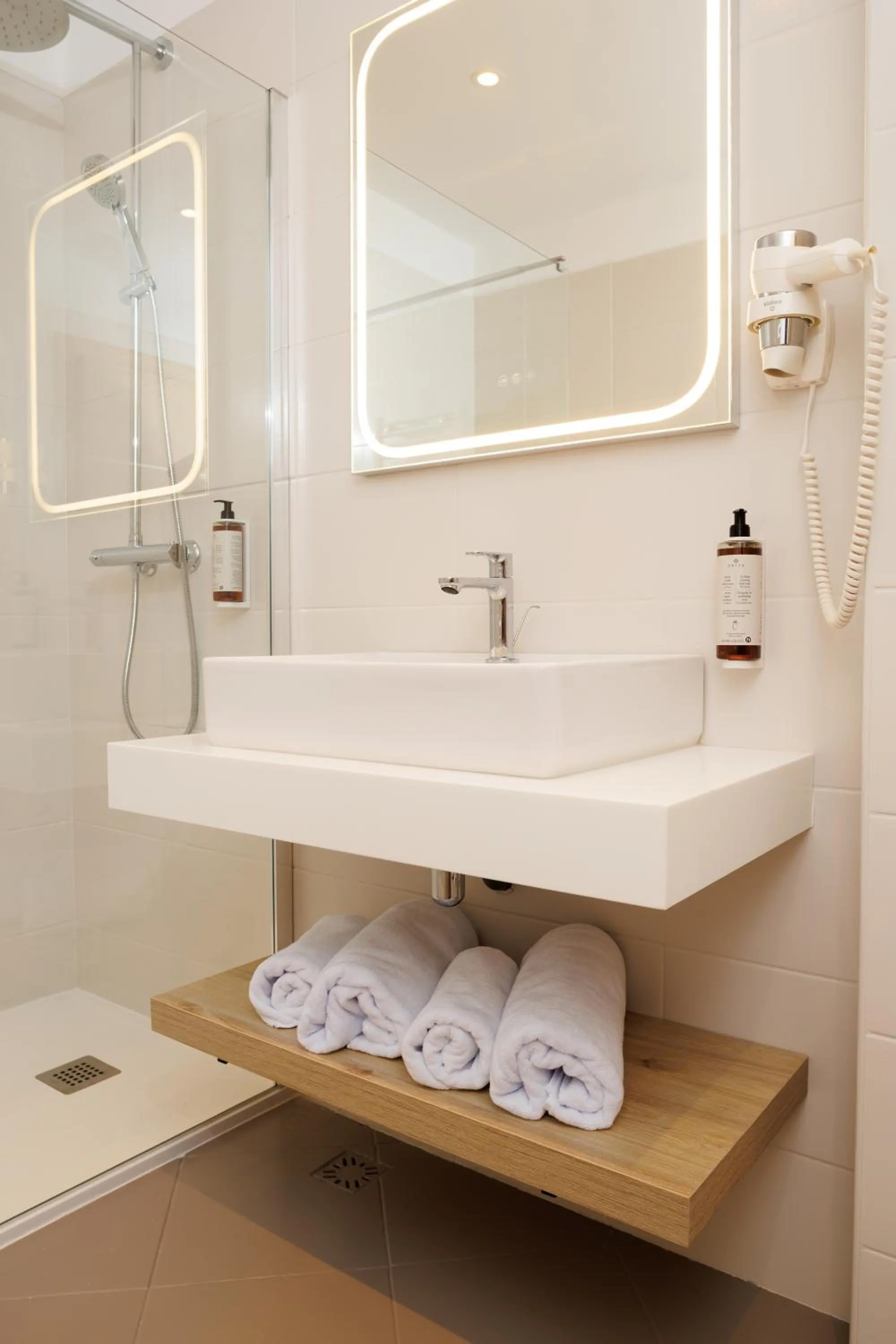 Bathroom in Hotel Regal