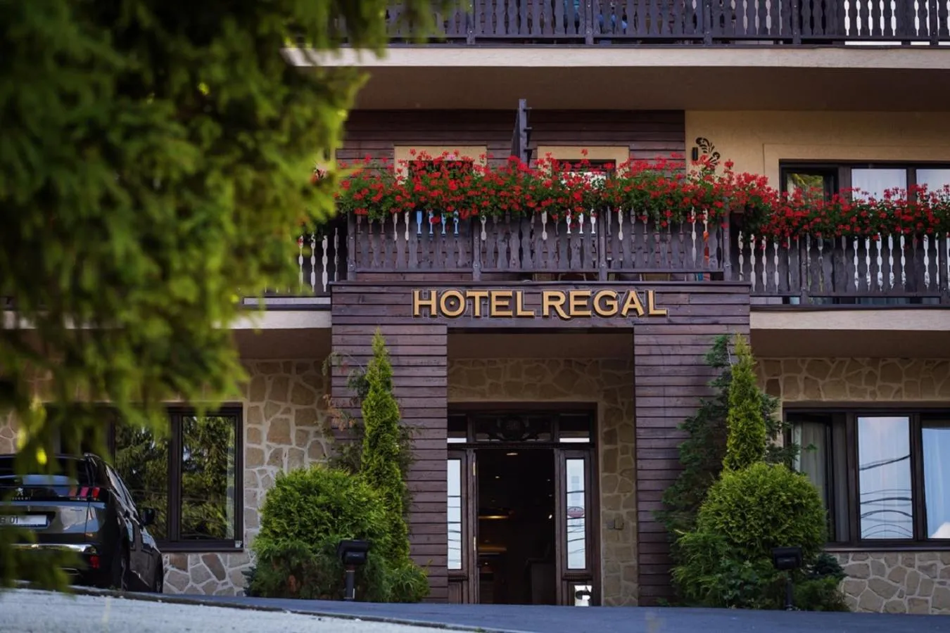 Facade/entrance in Hotel Regal