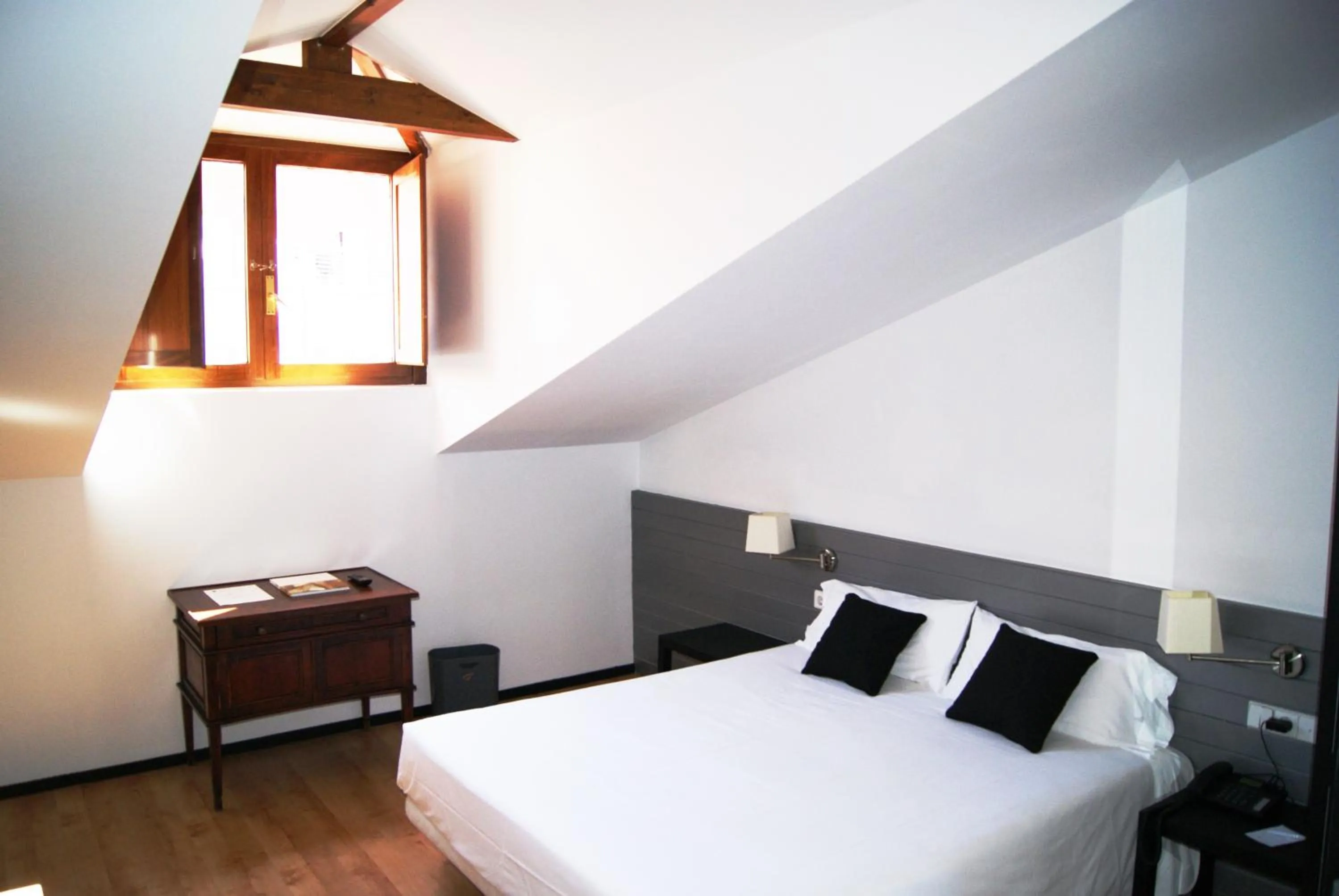 Bed in Abba Jazz Hotel Vitoria