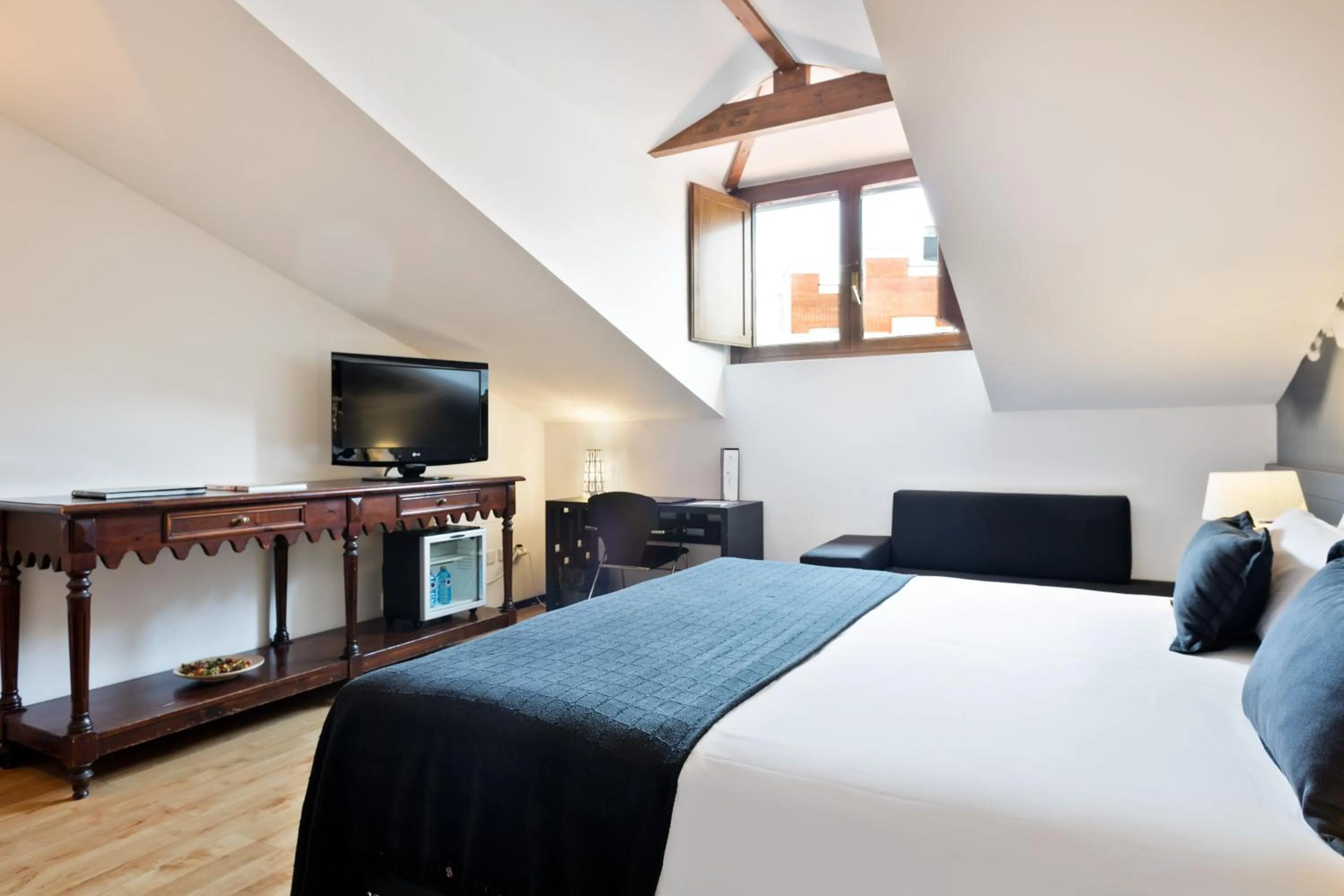 Bed in Abba Jazz Hotel Vitoria