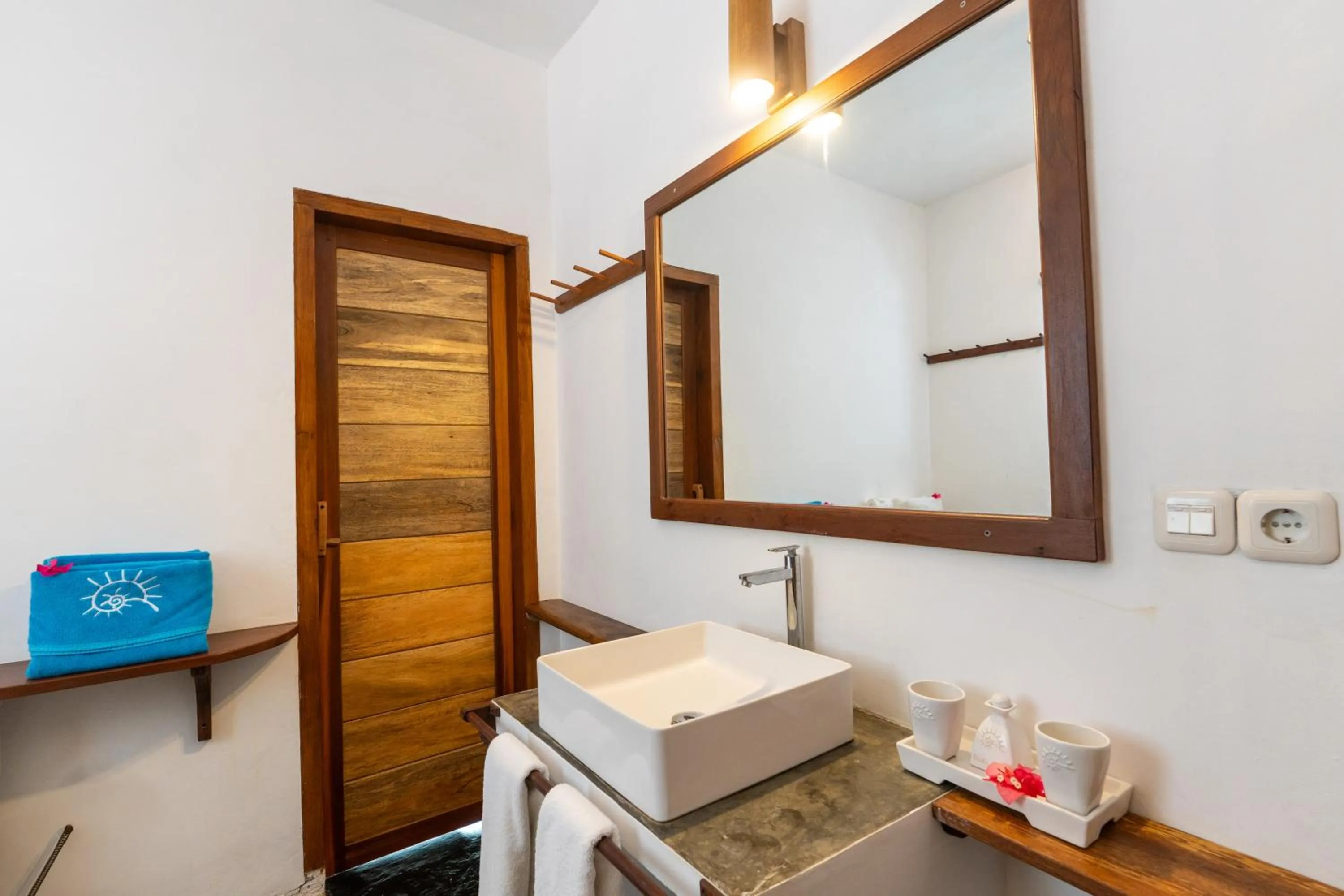 Bathroom in Coral Eye Boutique Resort and Marine Outpost
