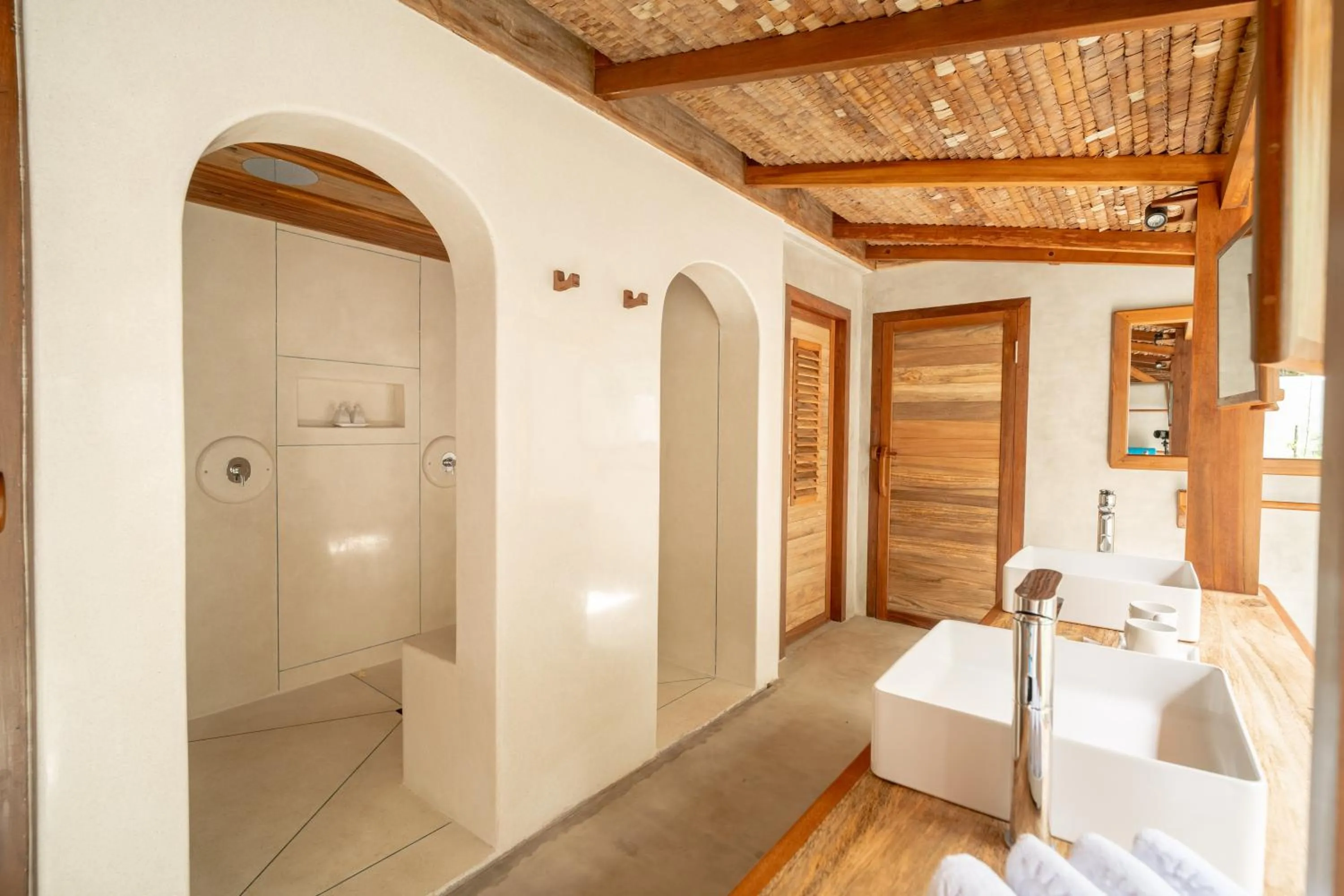 Bathroom in Coral Eye Boutique Resort and Marine Outpost