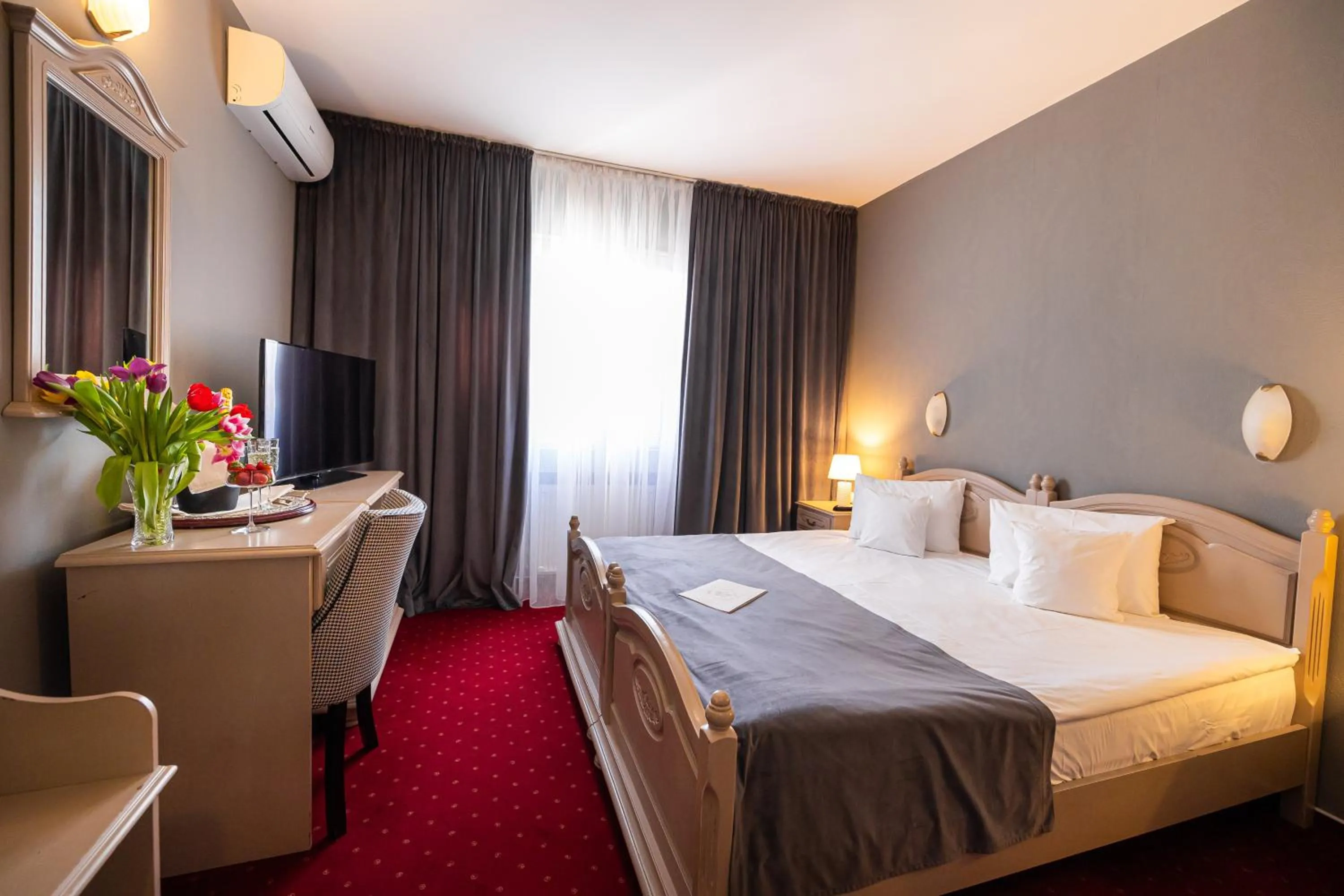 Bed in Hotel Brilliant Meseș