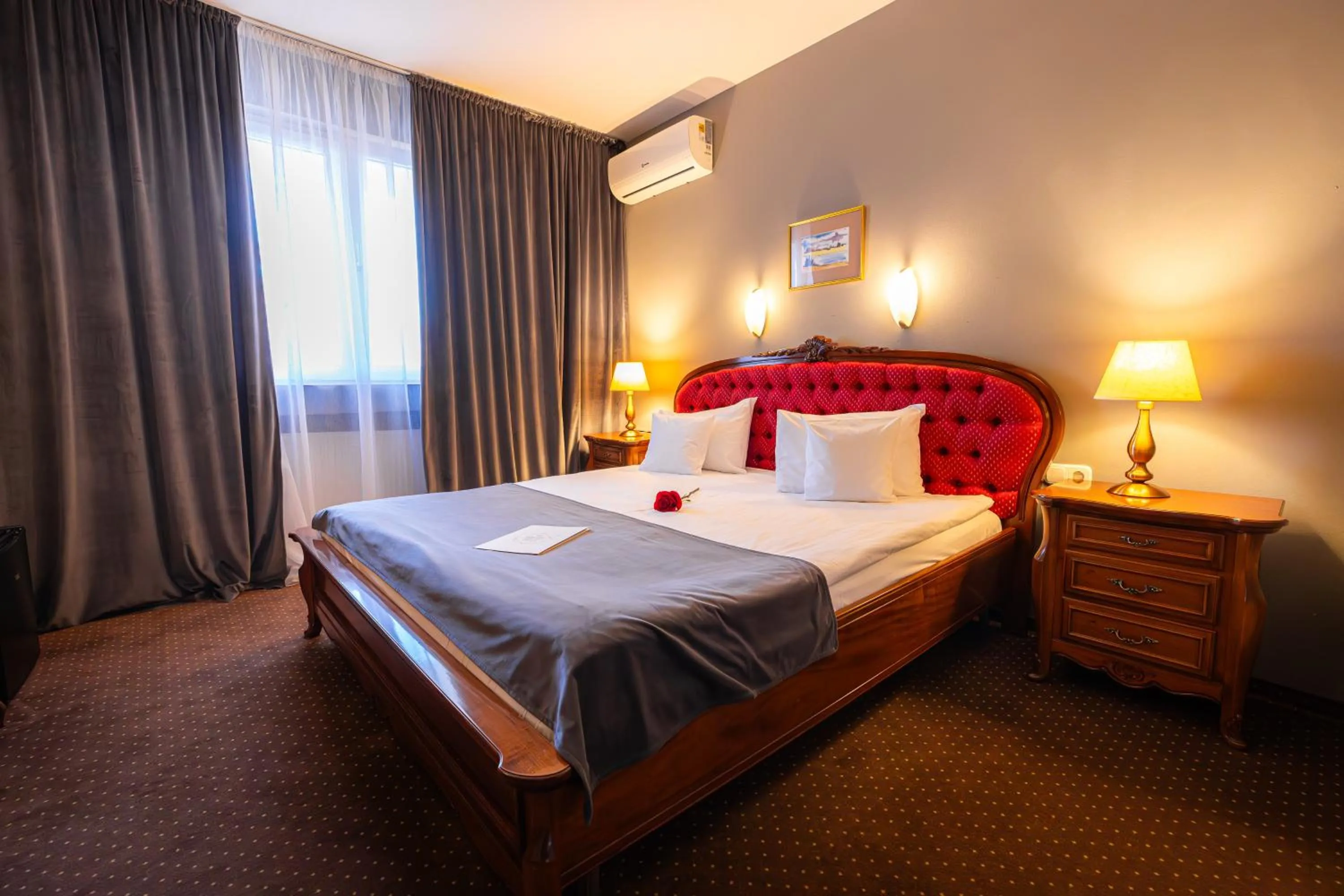Bed in Hotel Brilliant Meseș