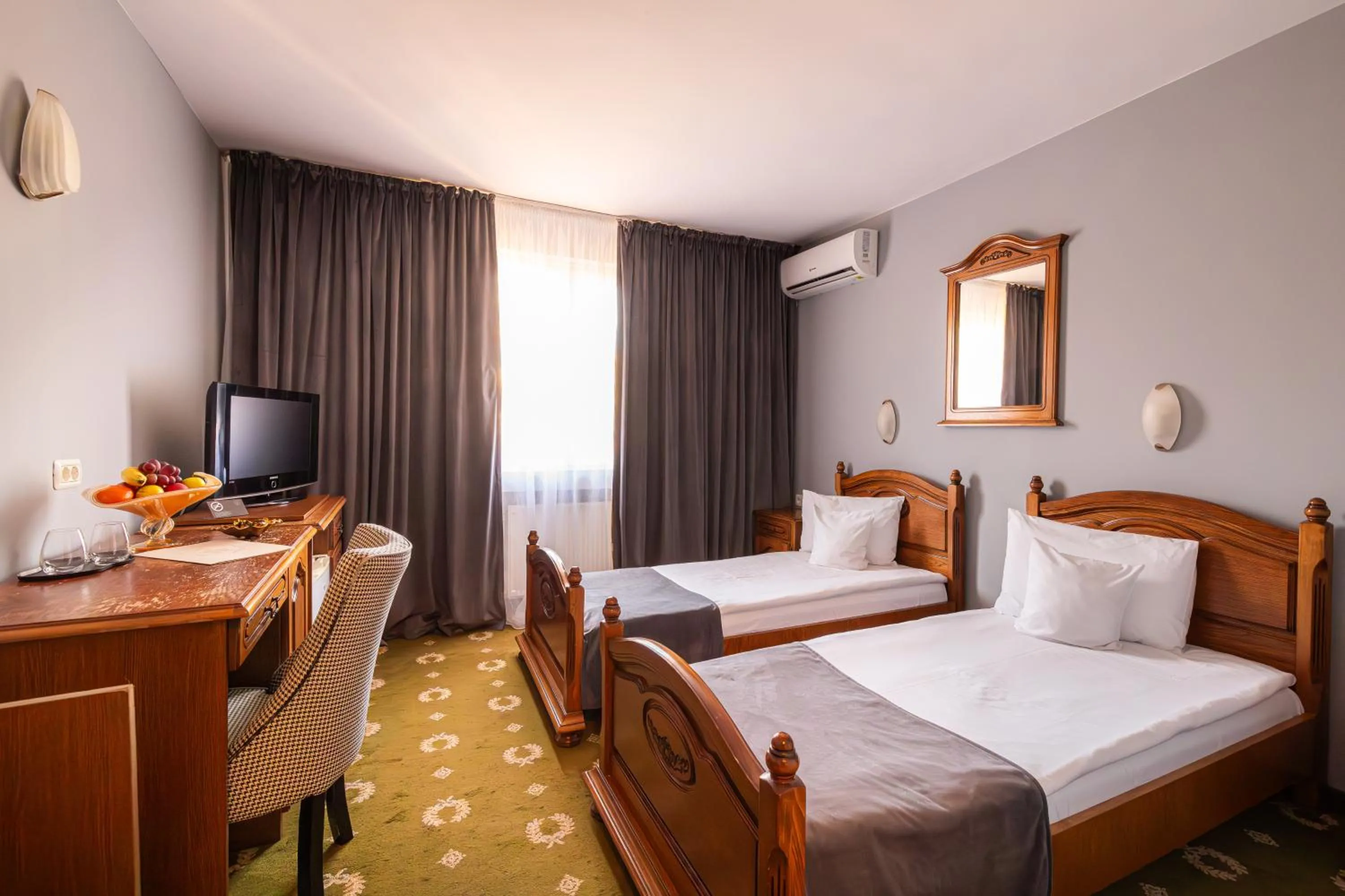 Bed in Hotel Brilliant Meseș