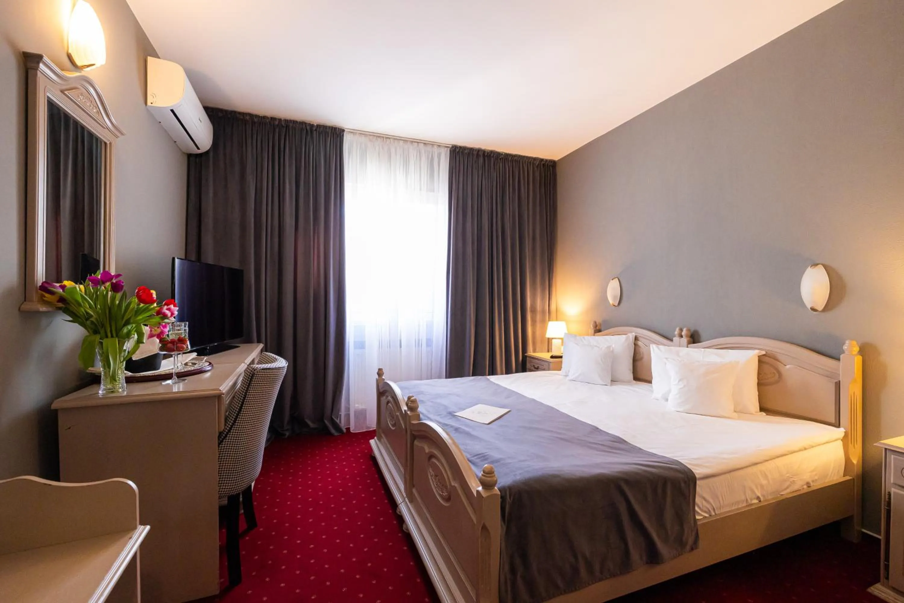 Bed in Hotel Brilliant Meseș