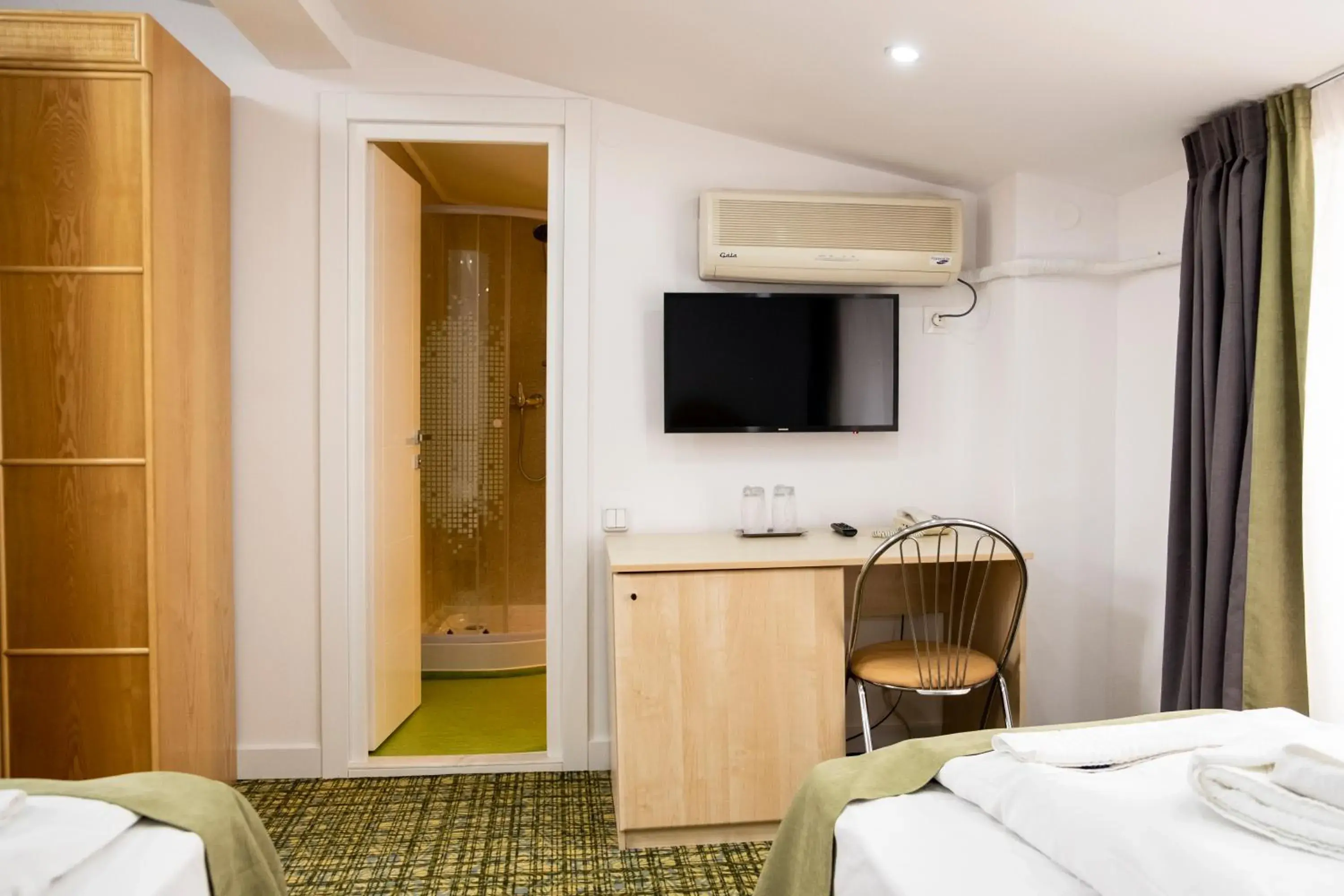 Standard Twin Room in Casa Gabriela Standard Twin Room in Casa Gabriela