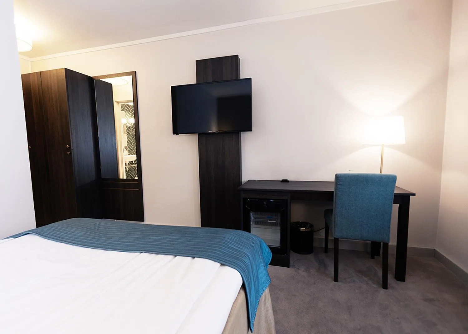 Bedroom, Bed in Bårdshaug Herregård