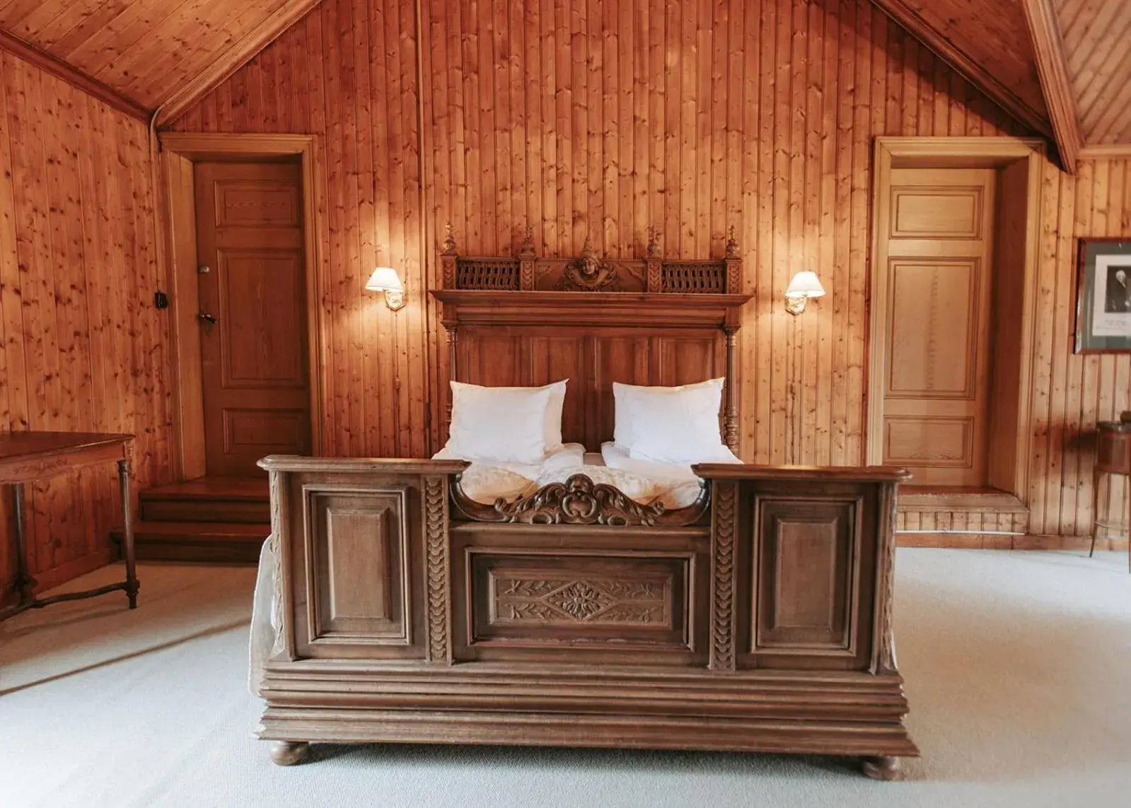 King's Room - single occupancy - Historical Building in Bårdshaug Herregård King's Room - single occupancy - Historical Building in Bårdshaug Herregård