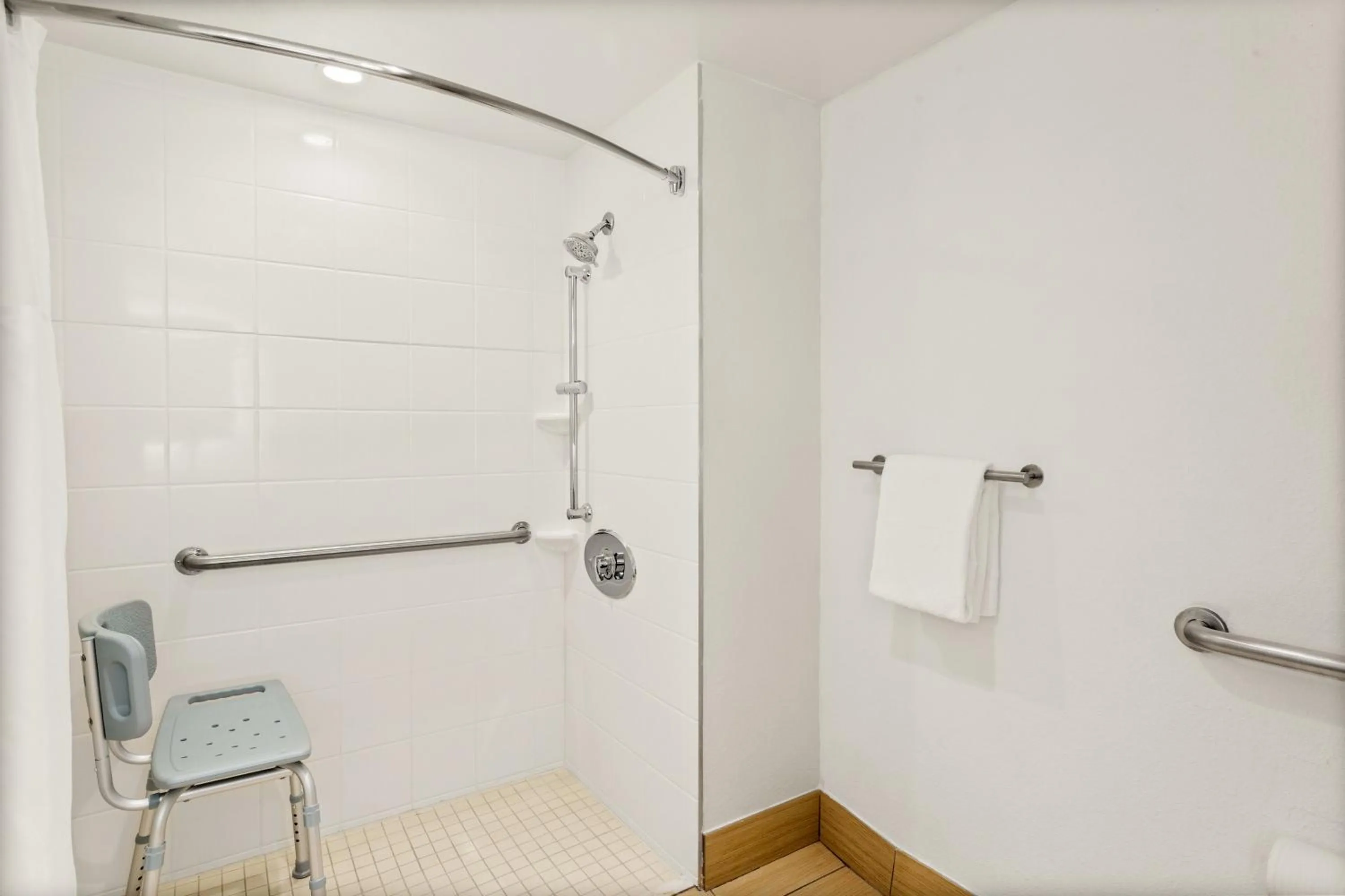 Bathroom in Holiday Inn Tampa Westshore - Airport Area by IHG