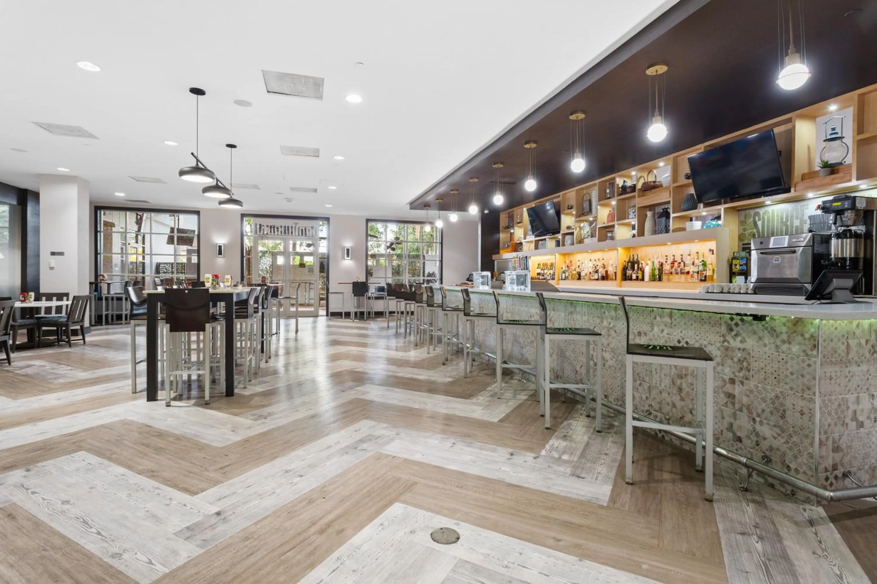 Restaurant/places to eat in Holiday Inn Tampa Westshore - Airport Area by IHG