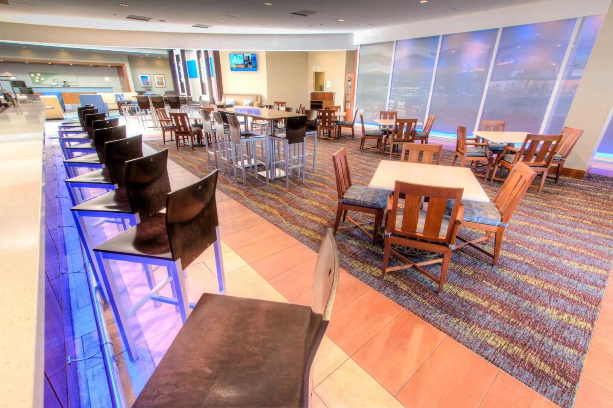 Restaurant/places to eat in Holiday Inn Tampa Westshore - Airport Area by IHG