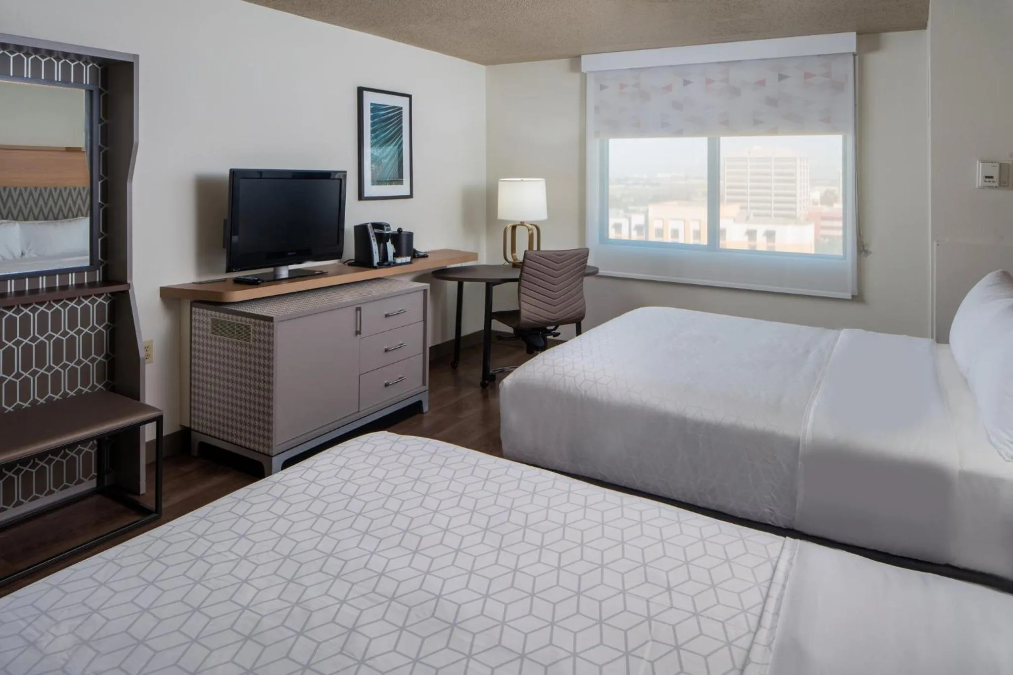 Photo of the whole room, Bed in Holiday Inn Tampa Westshore - Airport Area by IHG