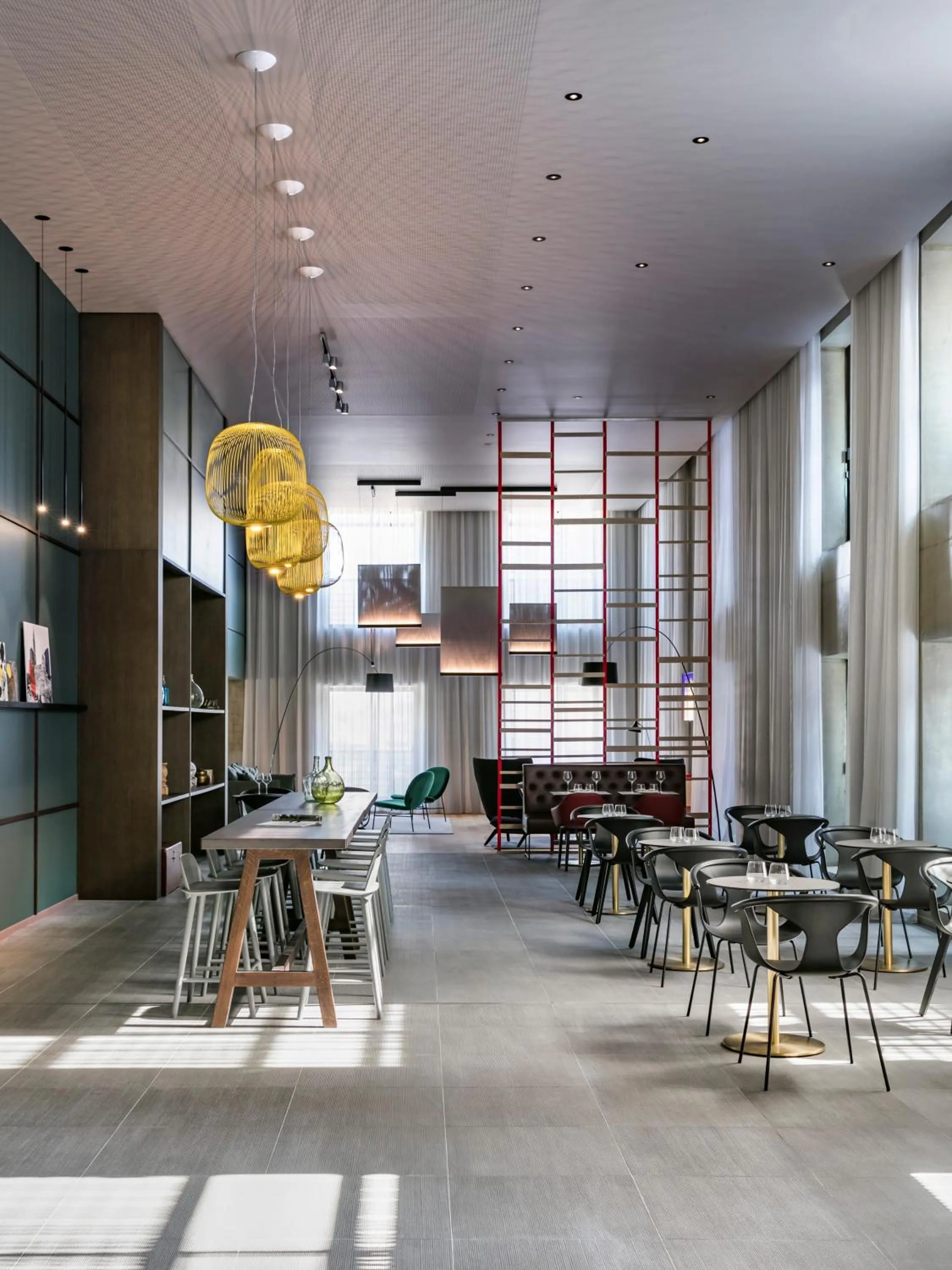Lounge or bar in OKKO Hotels Strasbourg Centre