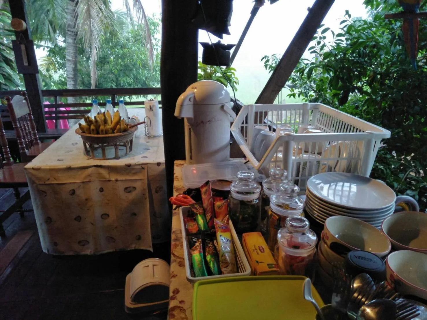 Restaurant/places to eat in Oui Kaew Homestay