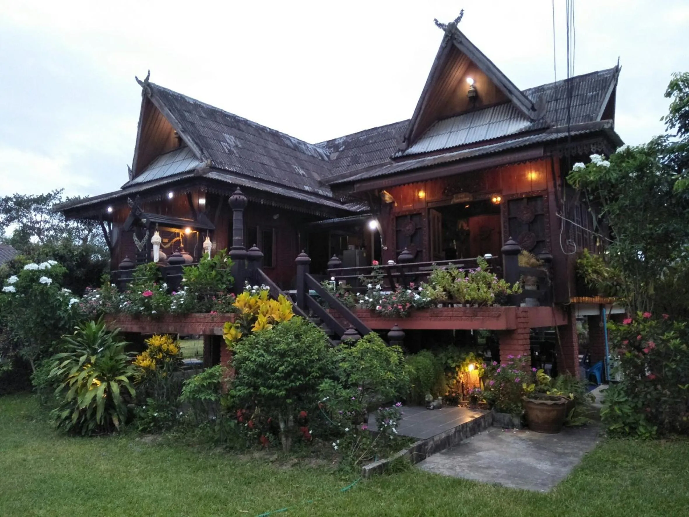 Facade/entrance in Oui Kaew Homestay