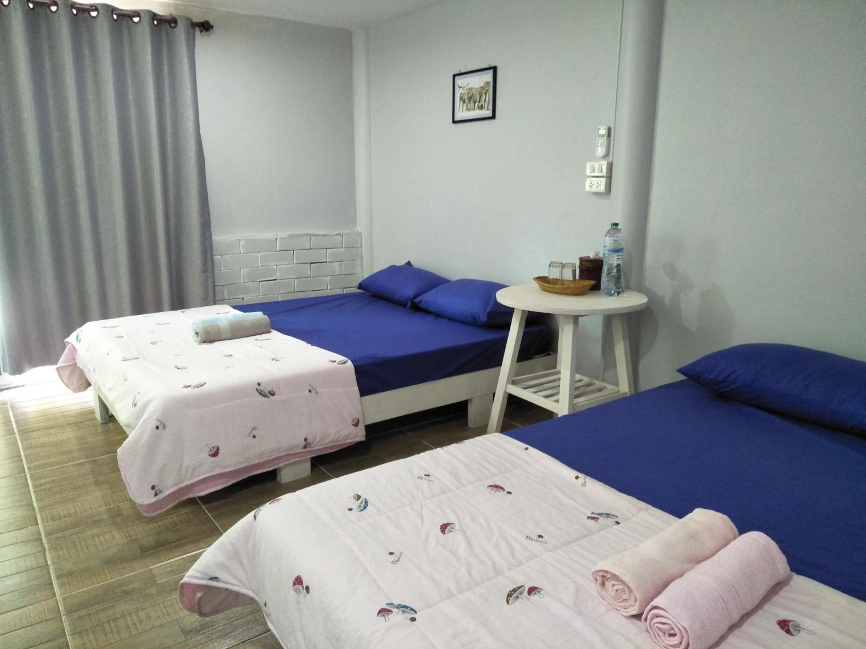 Decorative detail, Bed in Oui Kaew Homestay