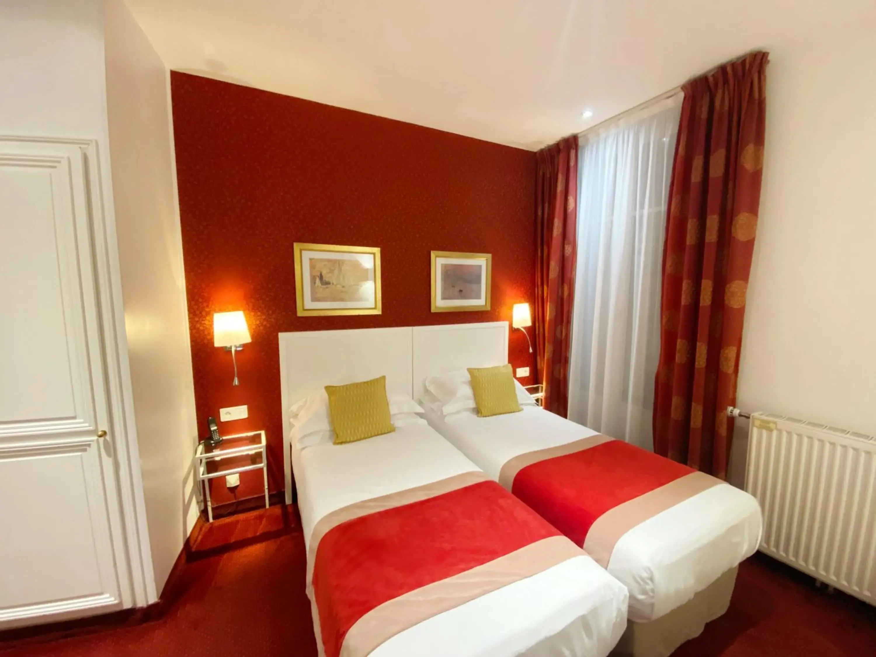 Austin's Saint Lazare Hotel Austin's Saint Lazare Hotel