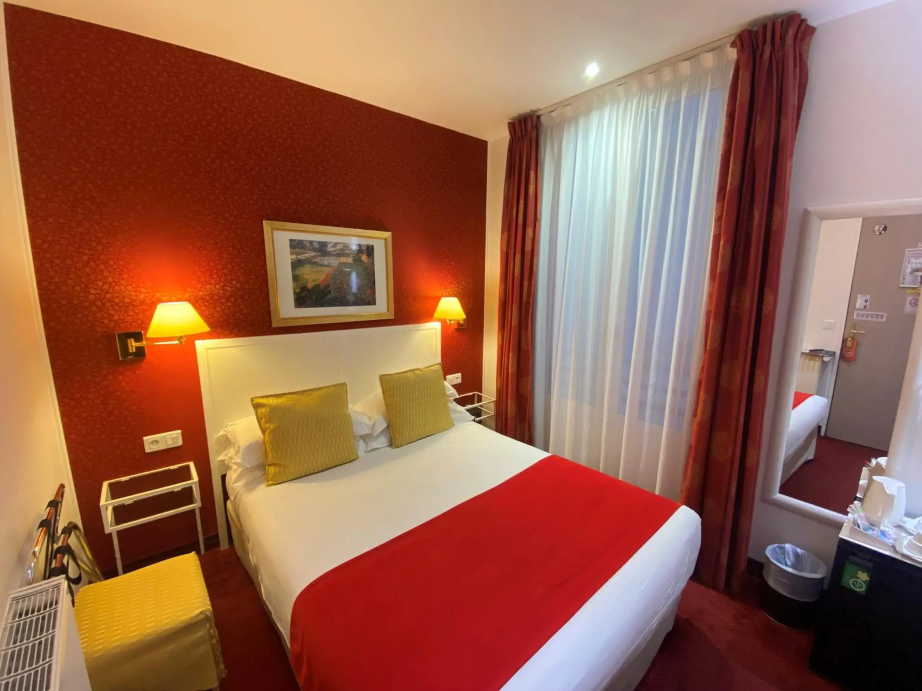 Austin's Saint Lazare Hotel Austin's Saint Lazare Hotel